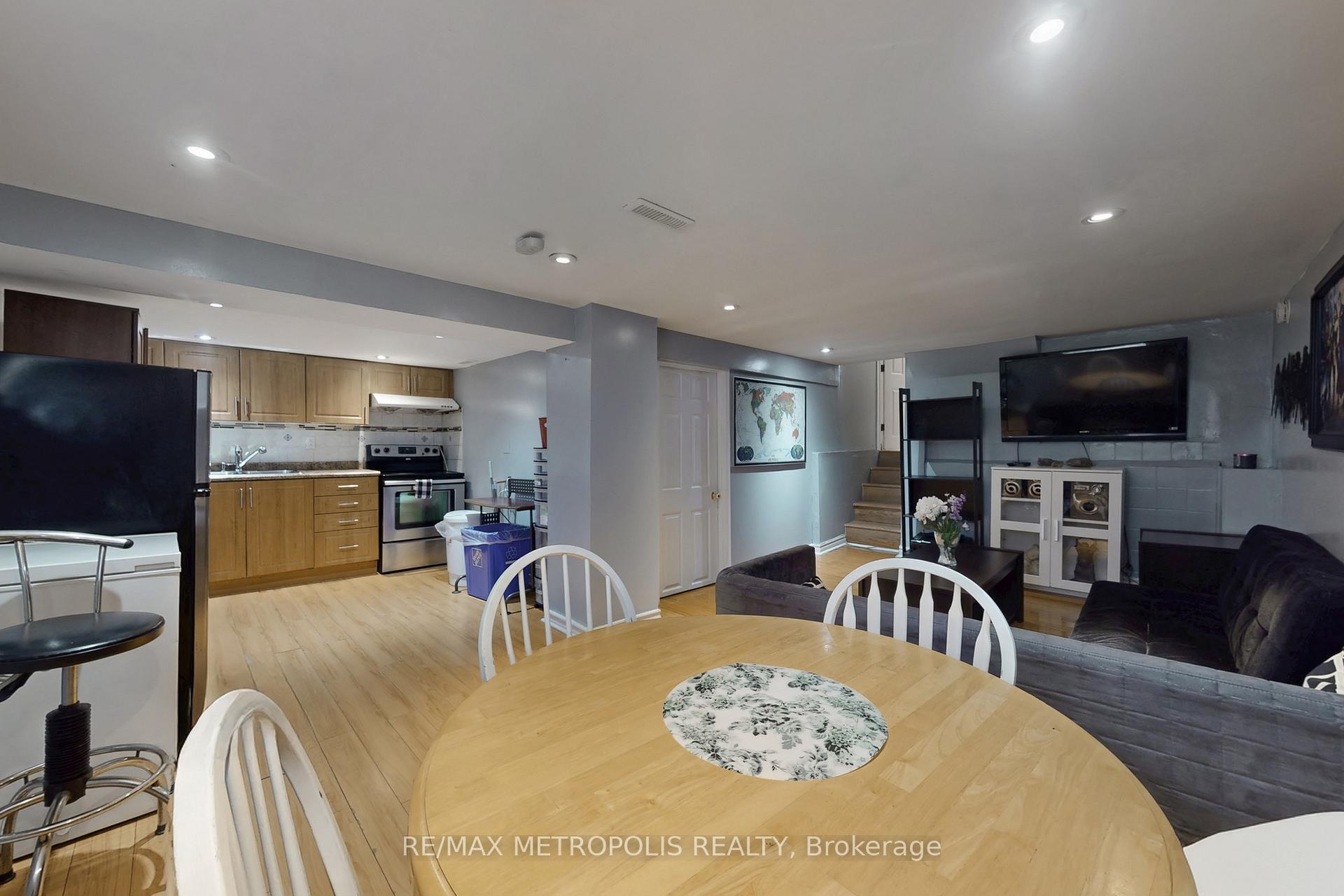 Photo 26 of 18 Hutcherson Square, Scarborough, Malvern — HOMEH
