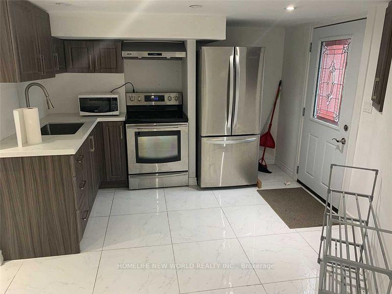 Front of Unit Basemnt, 524 Bathurst Street