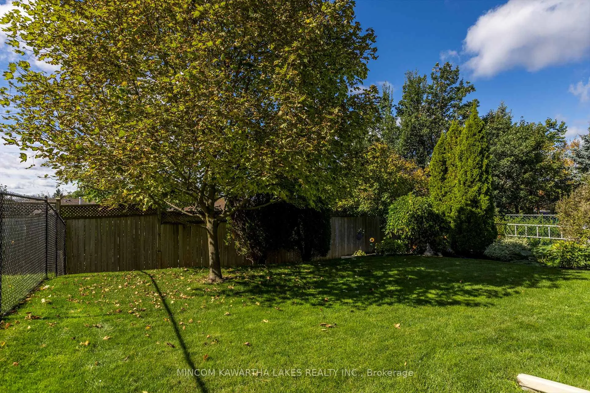 Photo 37 of 2121 Easthill Drive, Peterborough, Ashburnham Ward 4 — HOMEH