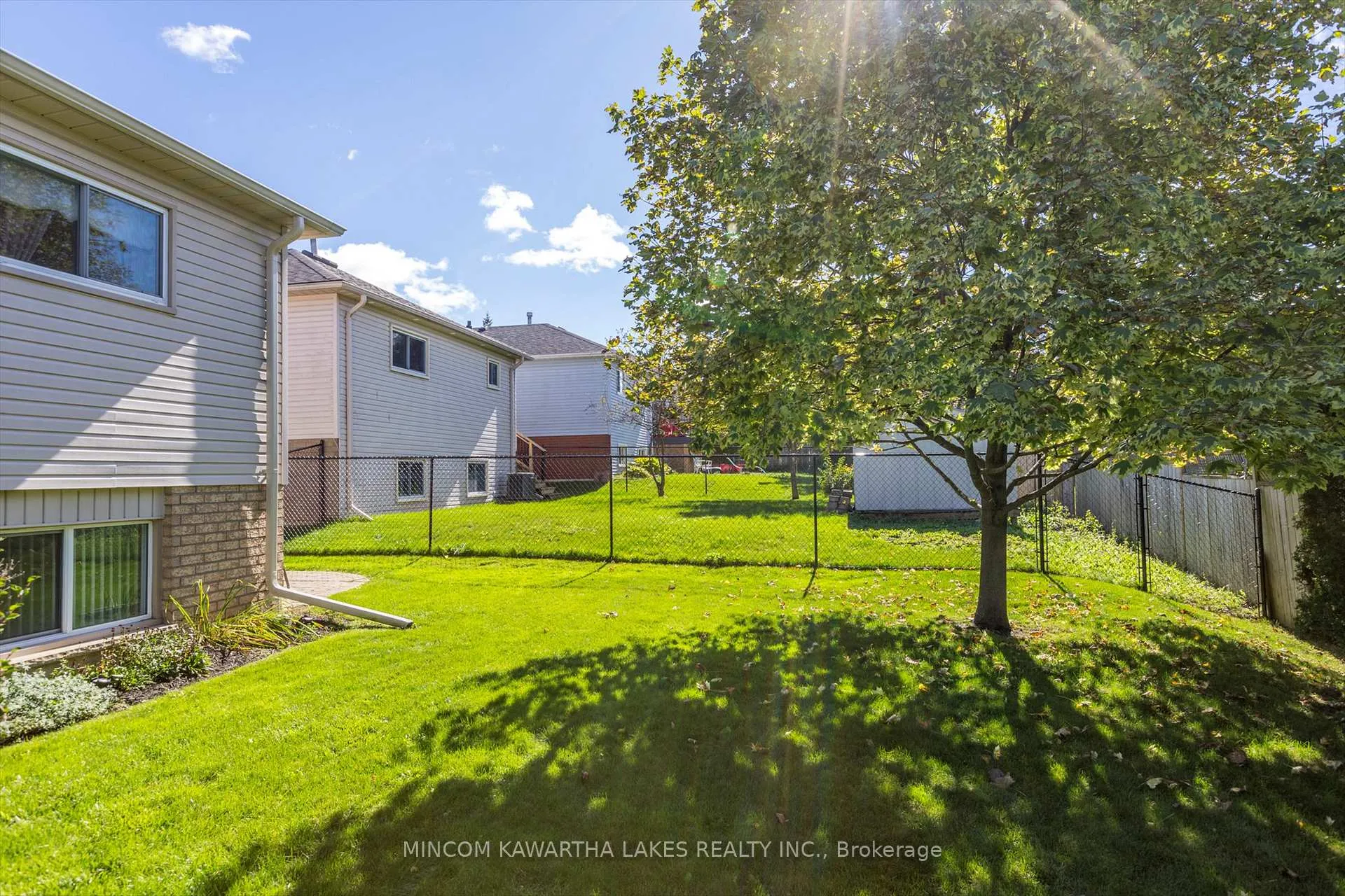 Photo 39 of 2121 Easthill Drive, Peterborough, Ashburnham Ward 4 — HOMEH