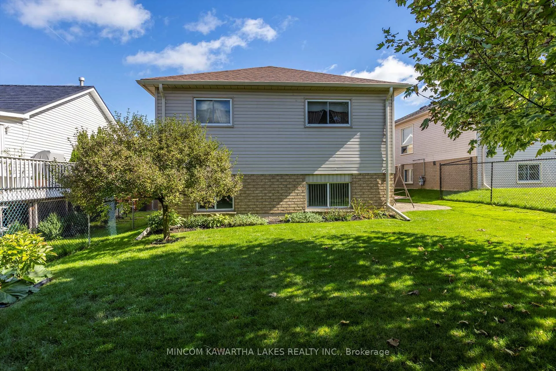Photo 40 of 2121 Easthill Drive, Peterborough, Ashburnham Ward 4 — HOMEH