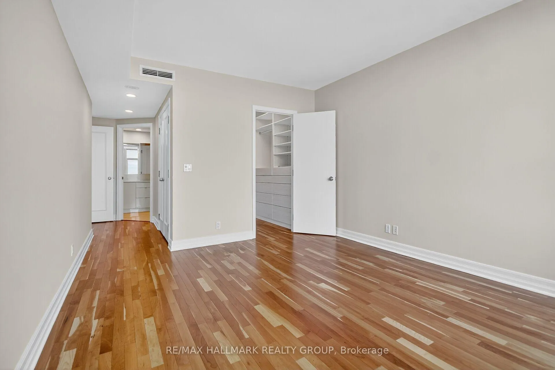 Photo 18 of Unit 1707, 3590 Rivergate Way, Ottawa, Quinterra — HOMEH