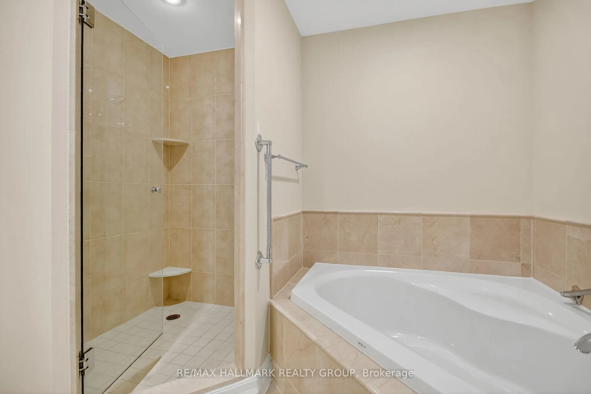 Photo 21 of Unit 1707, 3590 Rivergate Way, Ottawa, Quinterra — HOMEH