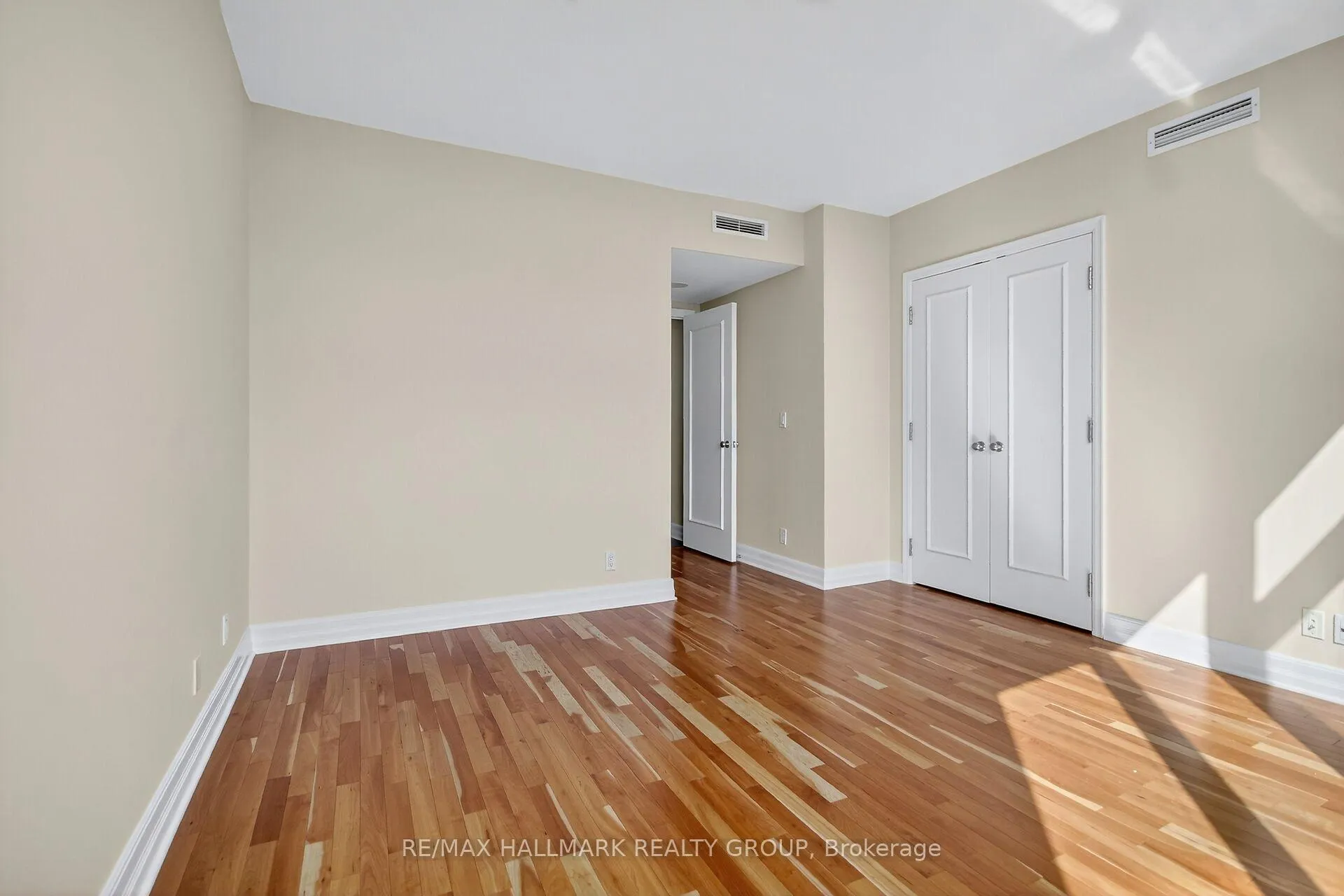 Photo 22 of Unit 1707, 3590 Rivergate Way, Ottawa, Quinterra — HOMEH