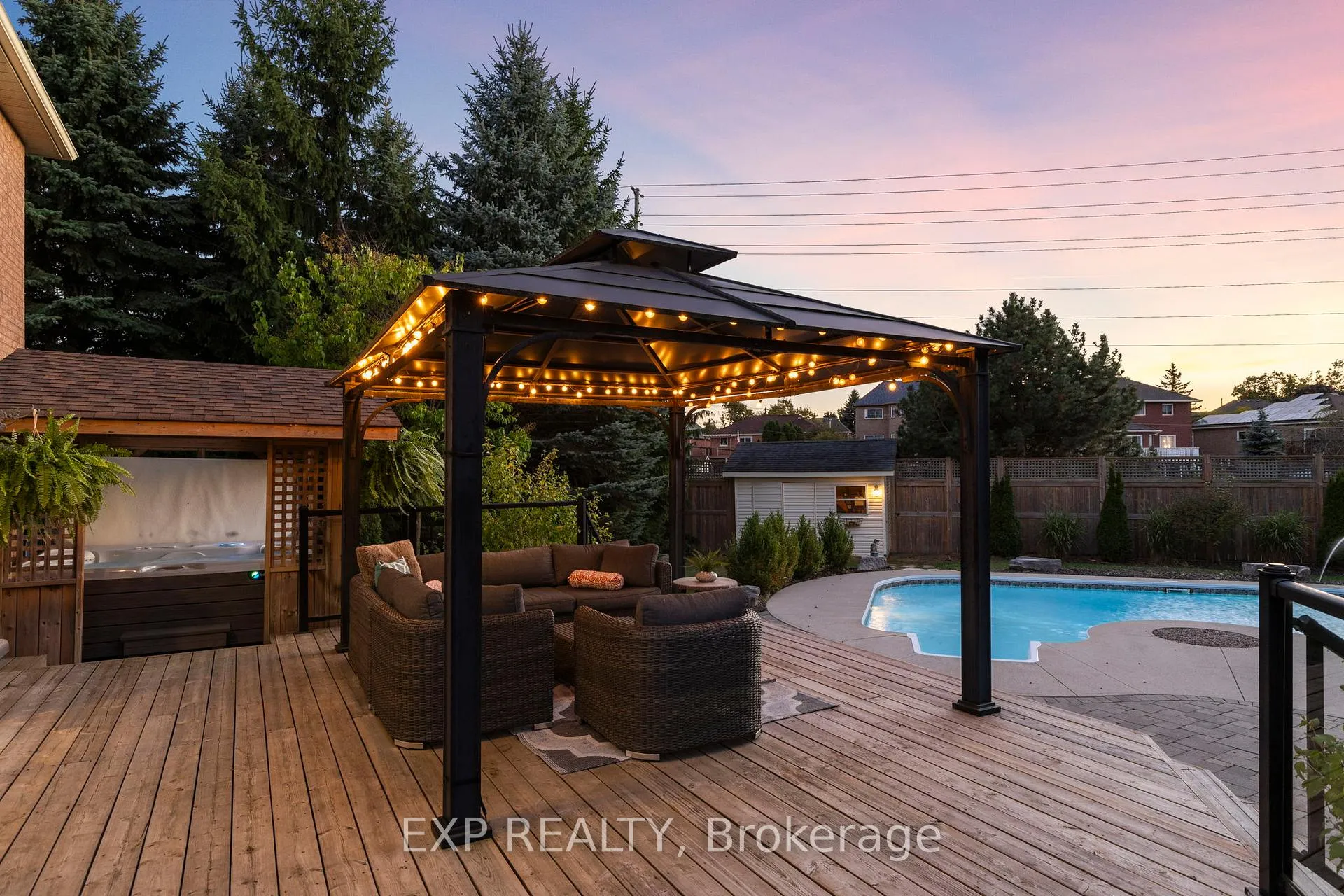 Photo 36 of 71 Cityview Circle, Barrie, Holly — HOMEH