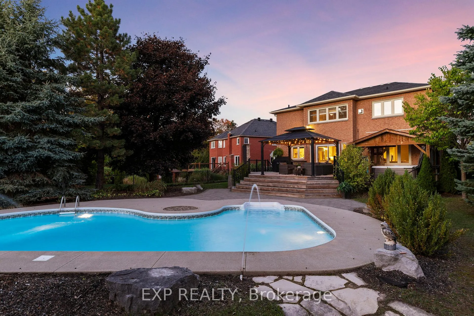 Photo 37 of 71 Cityview Circle, Barrie, Holly — HOMEH