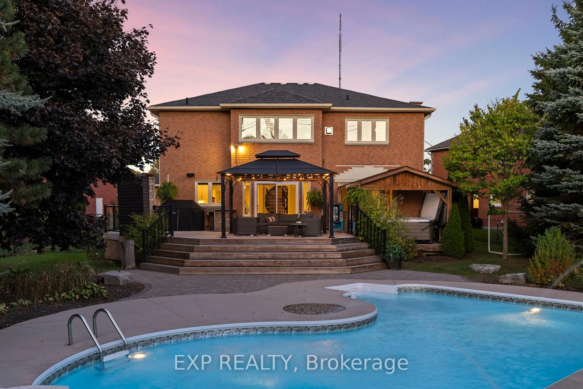 Photo 38 of 71 Cityview Circle, Barrie, Holly — HOMEH
