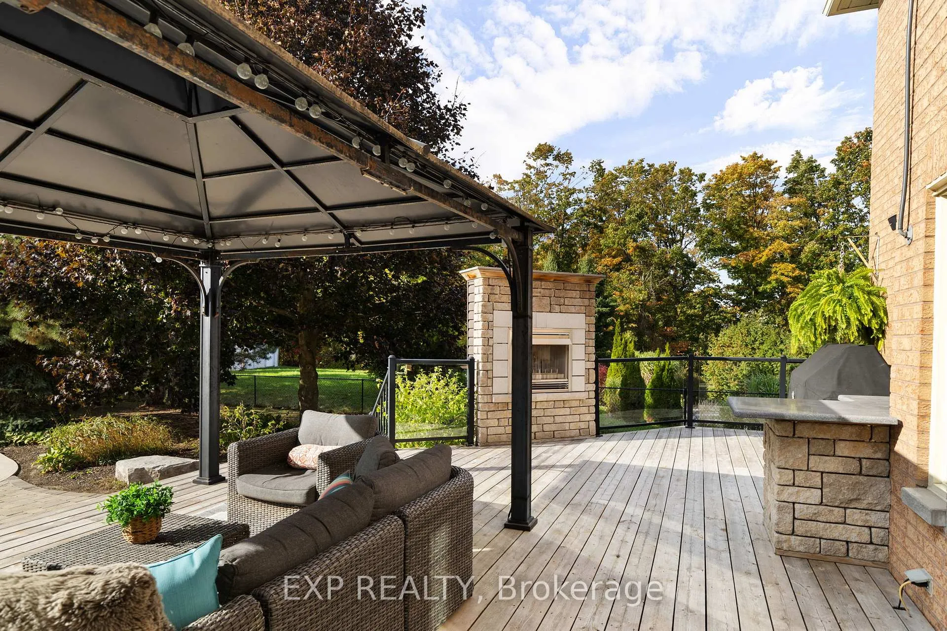 Photo 40 of 71 Cityview Circle, Barrie, Holly — HOMEH