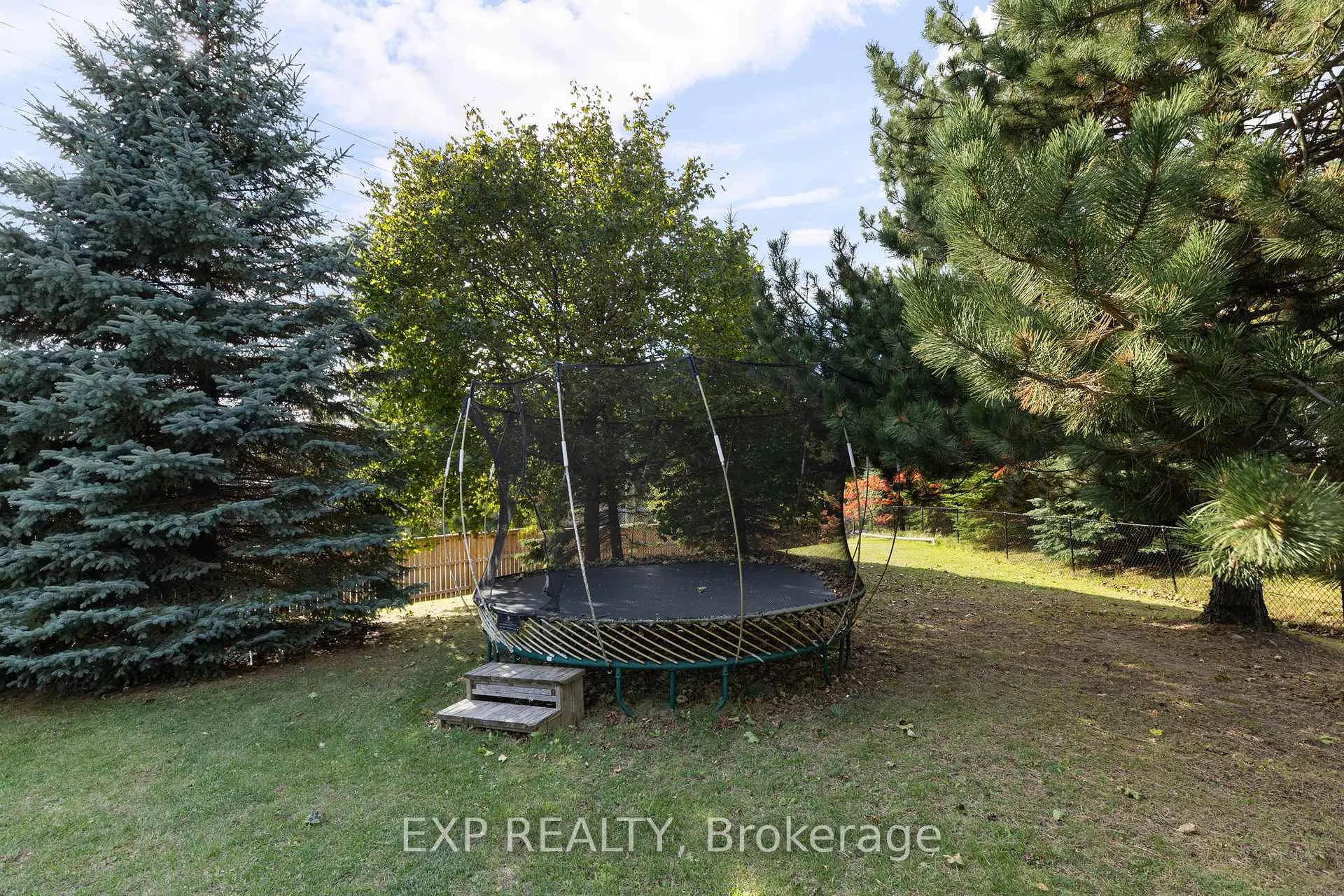 Photo 41 of 71 Cityview Circle, Barrie, Holly — HOMEH