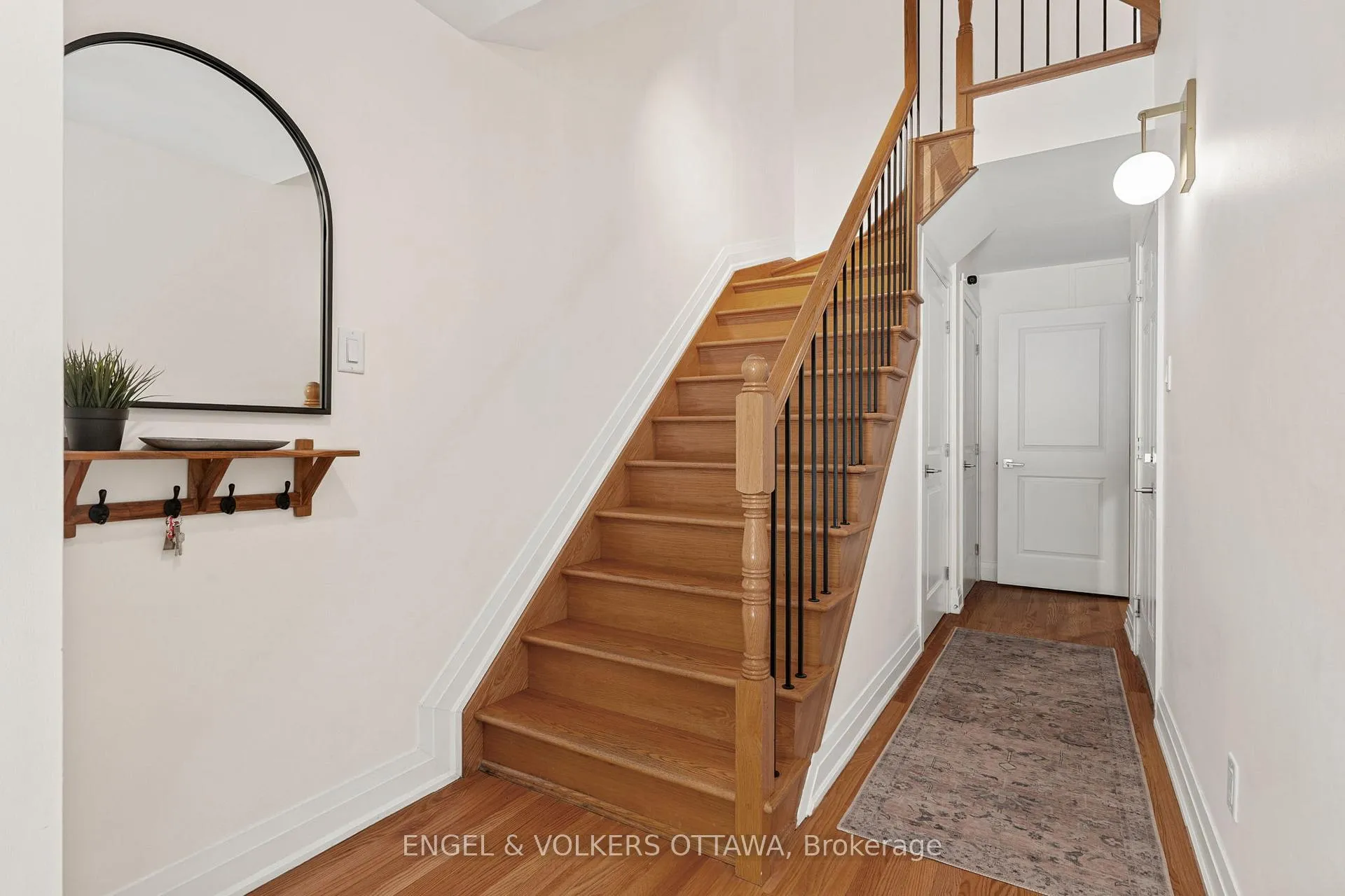 Photo 9 of 1137 Rockingham Avenue, Ottawa, Billings Bridge — HOMEH