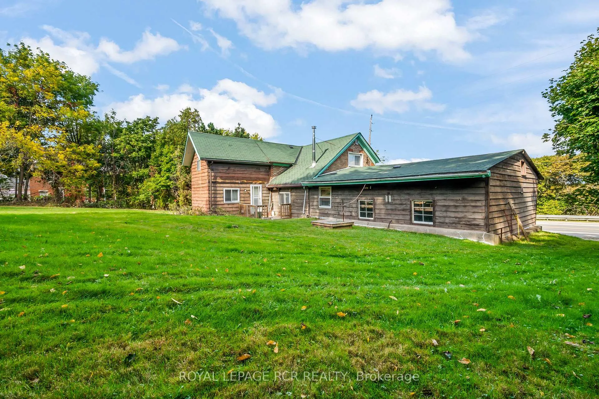 Photo 20 of 19726 Airport Road, Caledon, Rural Caledon — HOMEH