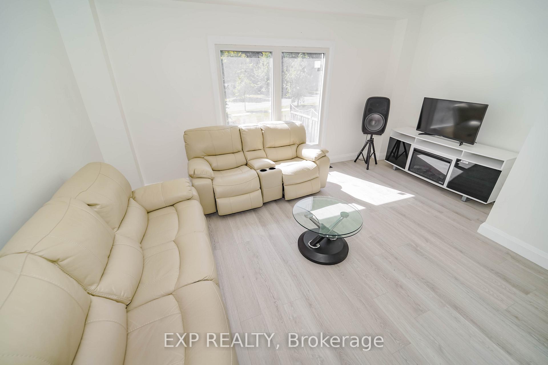 Photo 6 of Unit Upper Lvl, 25 Nabob Crescent, Scarborough, Malvern — HOMEH