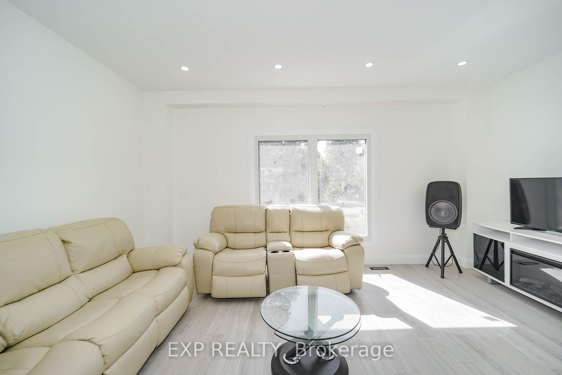 Photo 7 of Unit Upper Lvl, 25 Nabob Crescent, Scarborough, Malvern — HOMEH