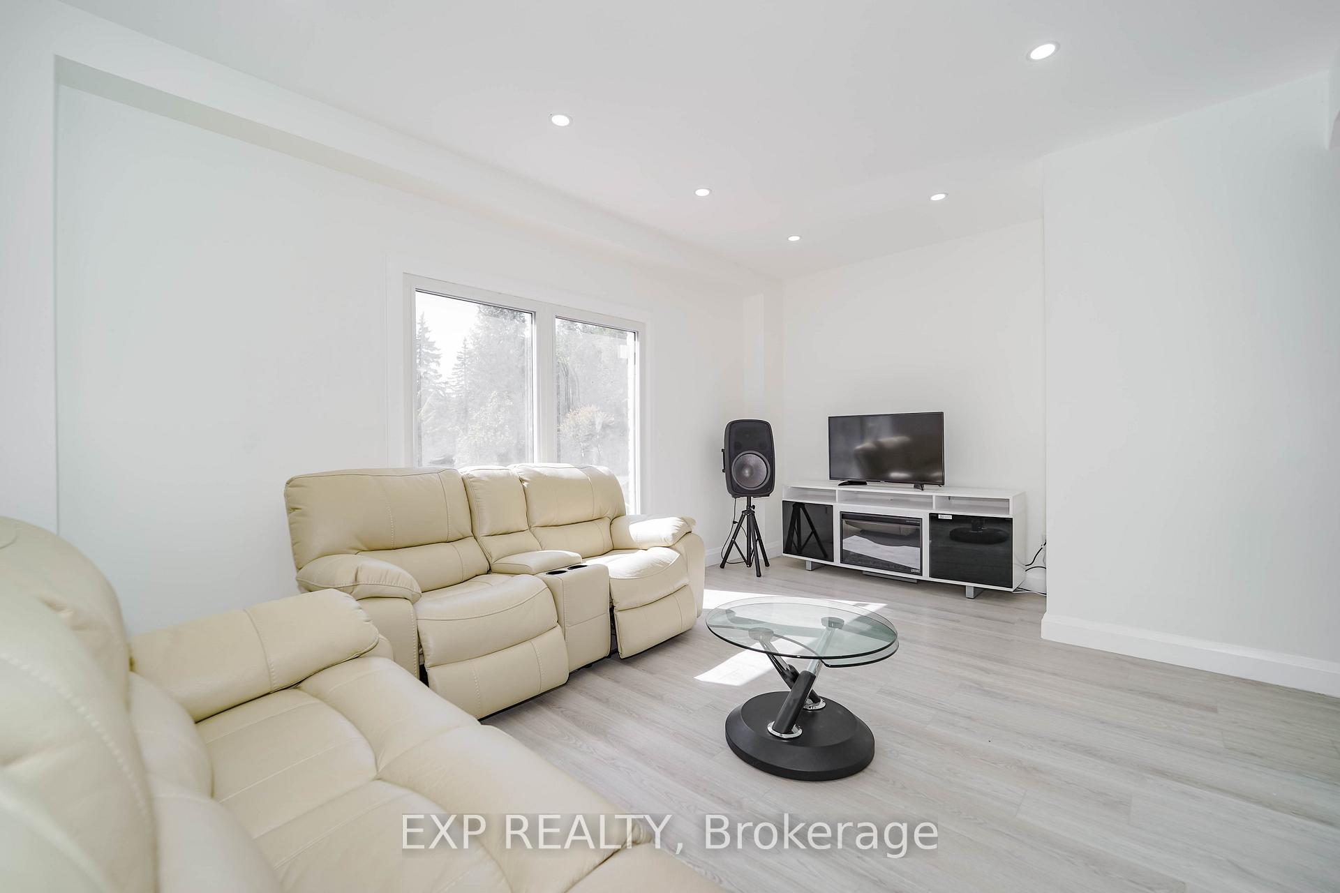 Photo 8 of Unit Upper Lvl, 25 Nabob Crescent, Scarborough, Malvern — HOMEH