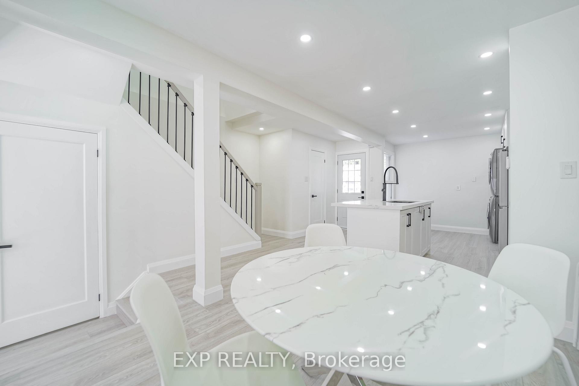 Photo 12 of Unit Upper Lvl, 25 Nabob Crescent, Scarborough, Malvern — HOMEH