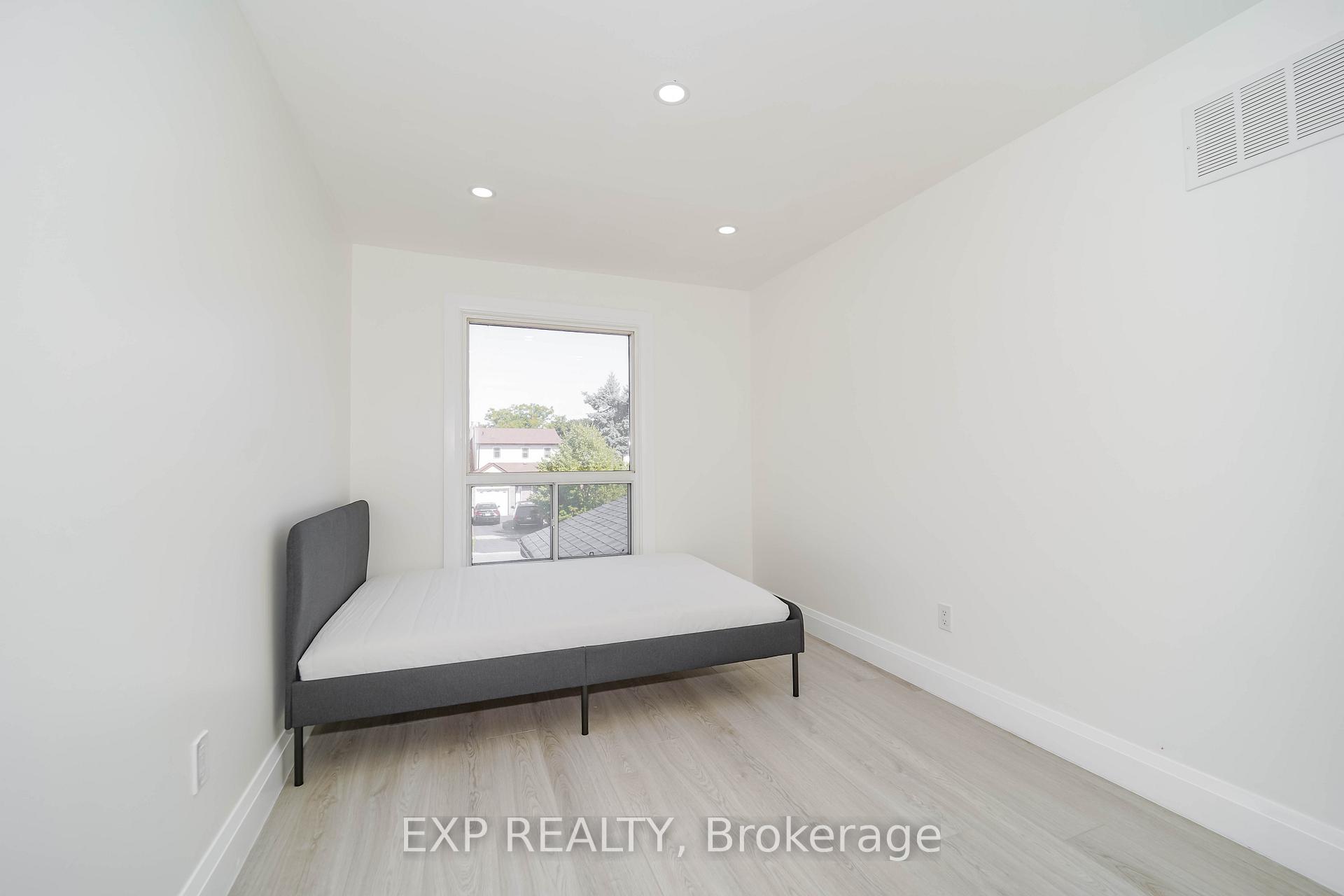 Photo 18 of Unit Upper Lvl, 25 Nabob Crescent, Scarborough, Malvern — HOMEH
