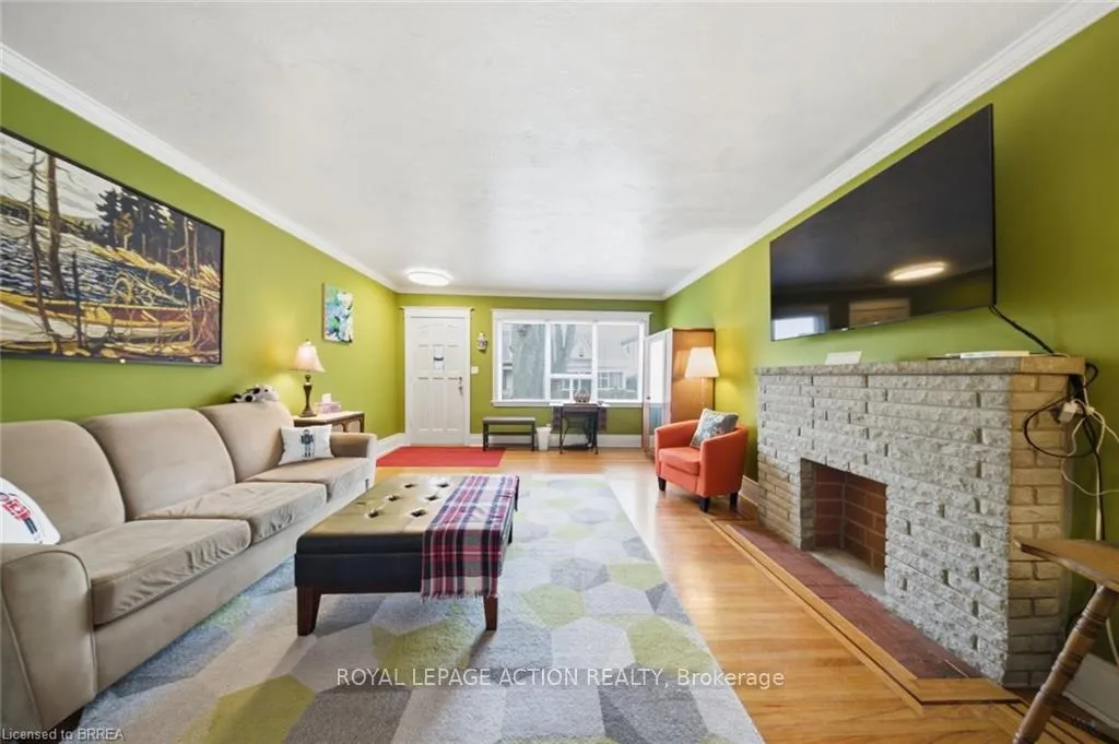Photo 6 of 13 Devonport Street, Hamilton, Strathcona — HOMEH