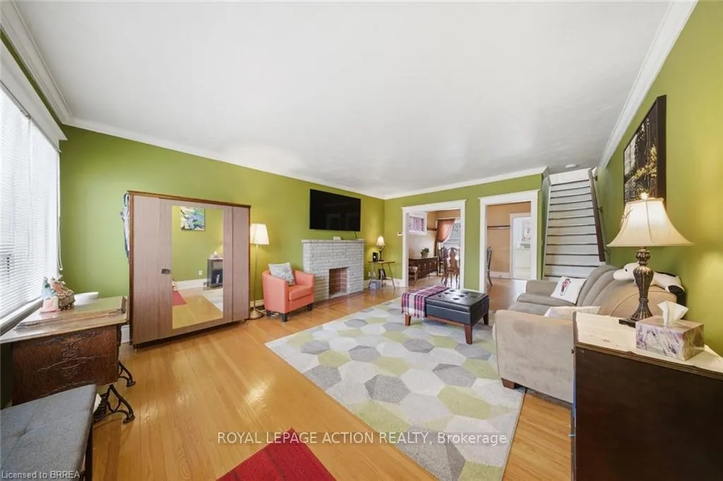Photo 7 of 13 Devonport Street, Hamilton, Strathcona — HOMEH