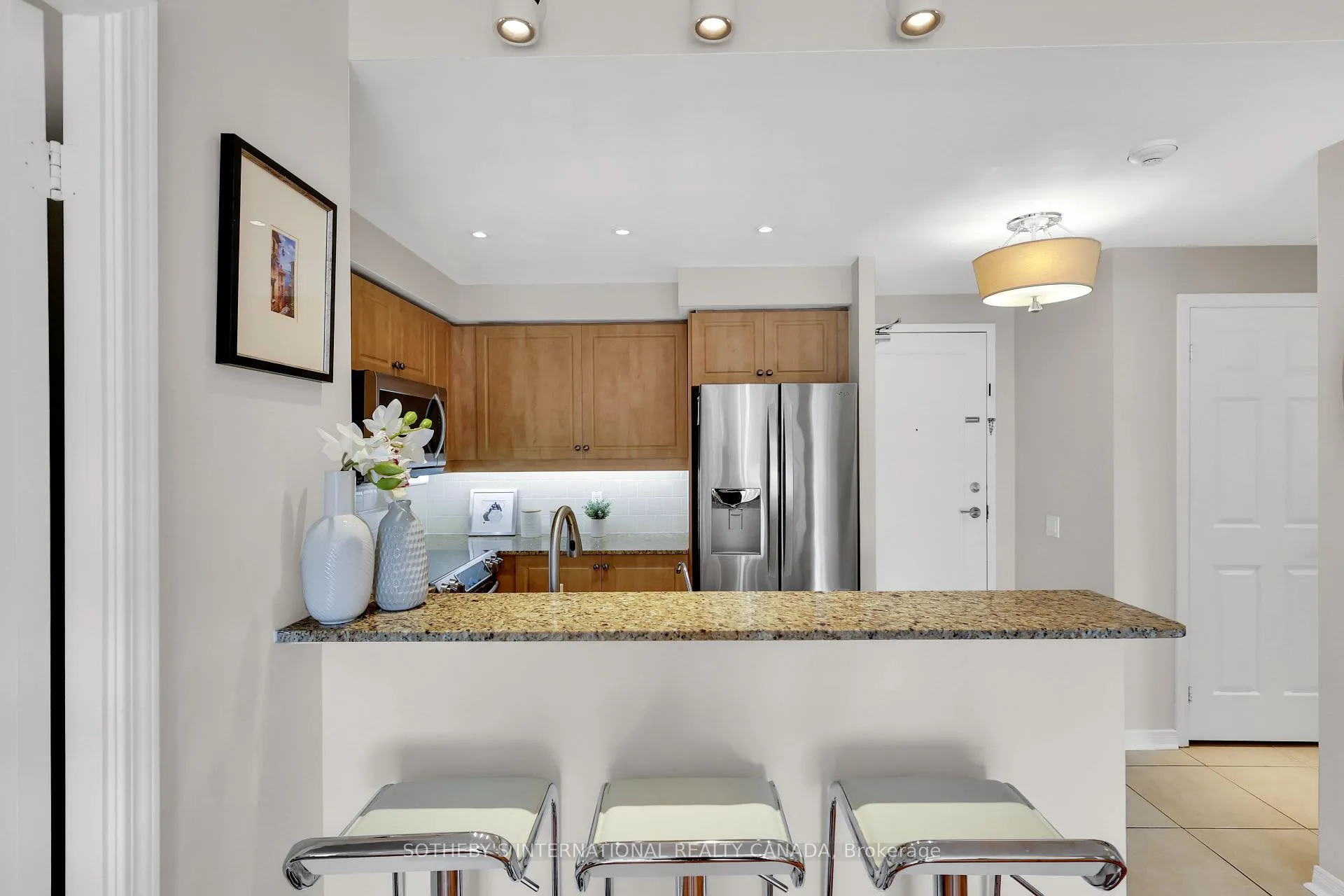Photo 6 of Unit 415, 451 Rosewell Avenue, Toronto, Lawrence Park South — HOMEH