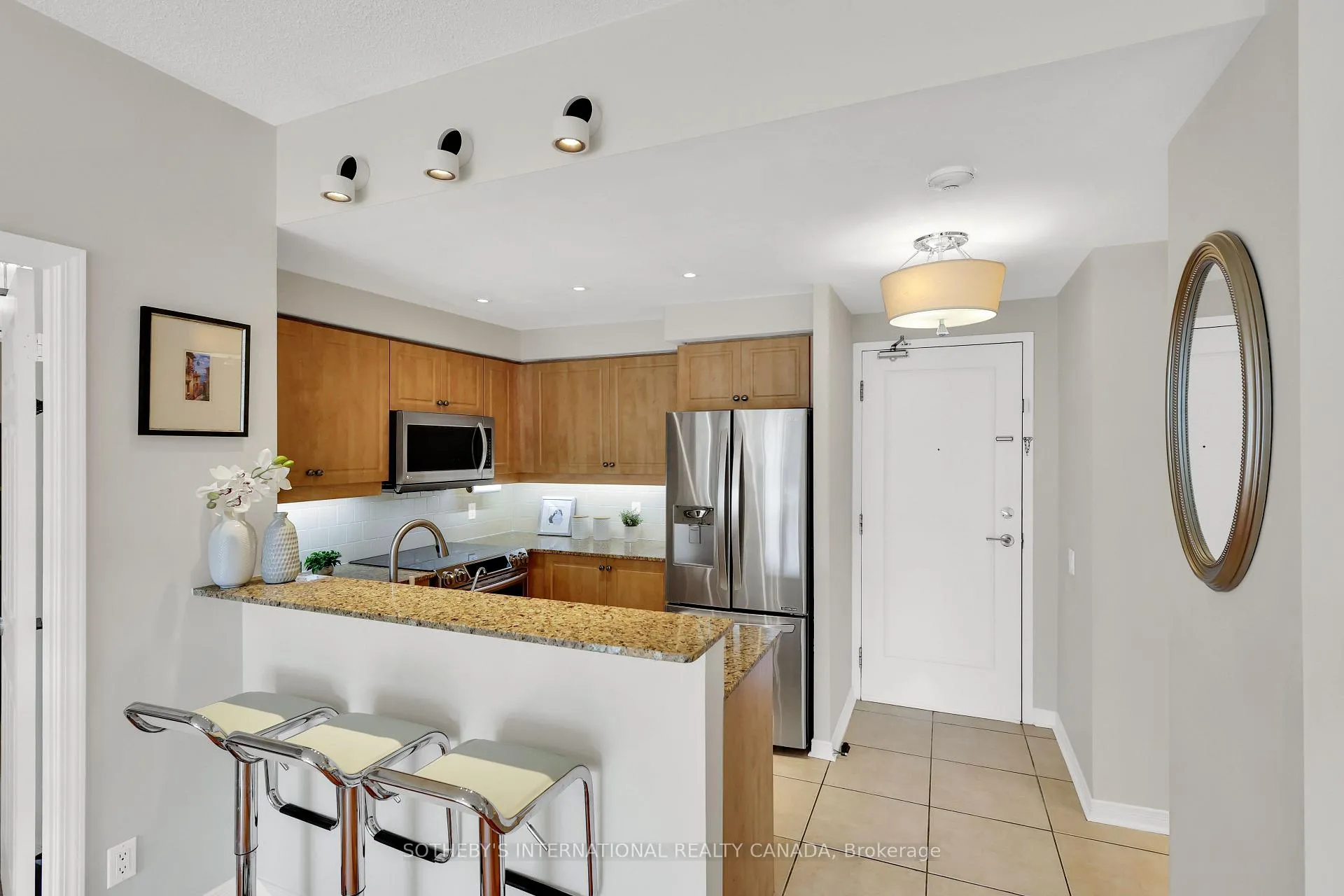 Photo 7 of Unit 415, 451 Rosewell Avenue, Toronto, Lawrence Park South — HOMEH