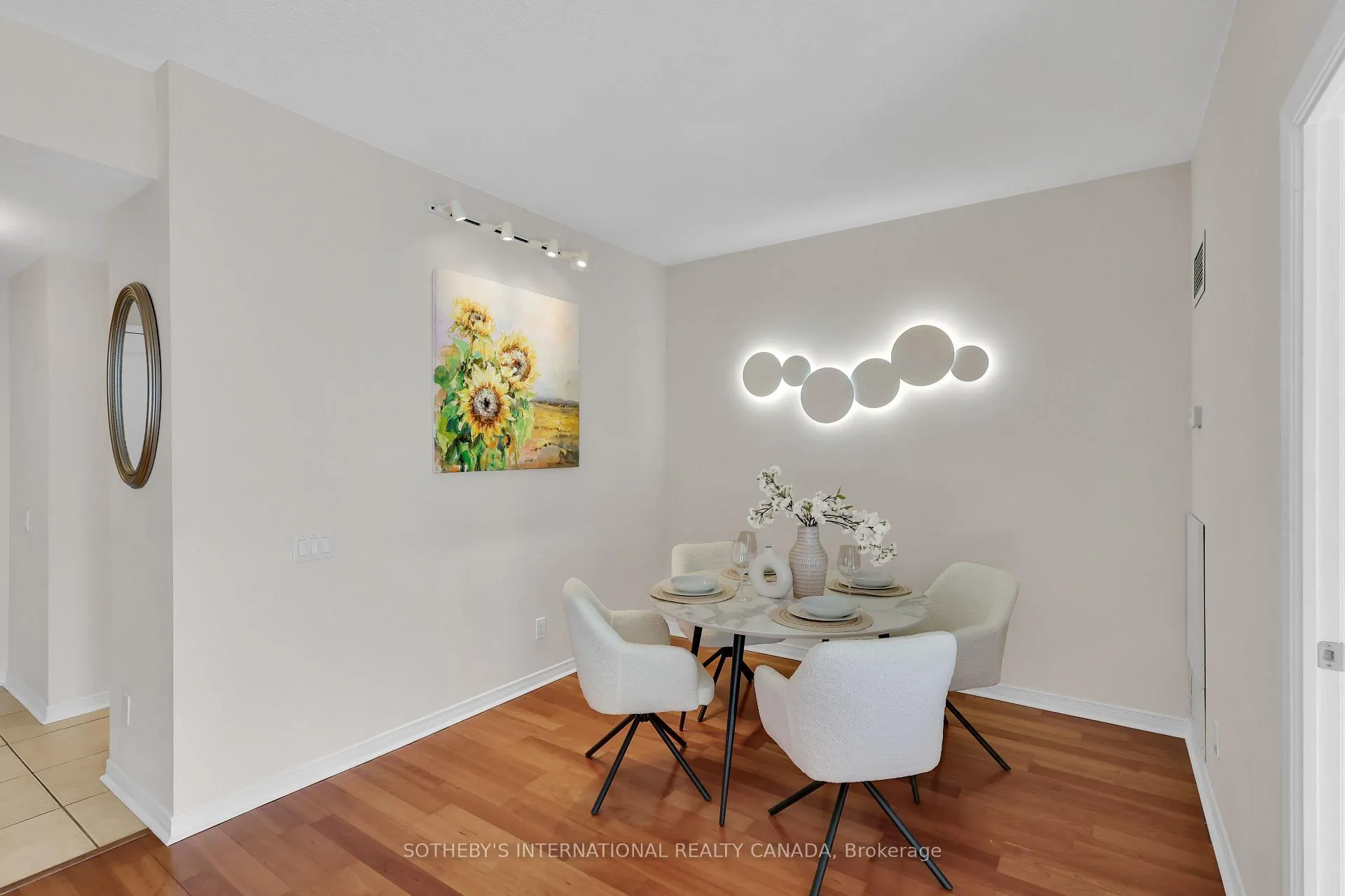 Photo 9 of Unit 415, 451 Rosewell Avenue, Toronto, Lawrence Park South — HOMEH