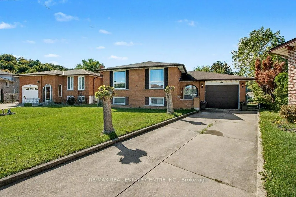 Front of 40 Tara Court