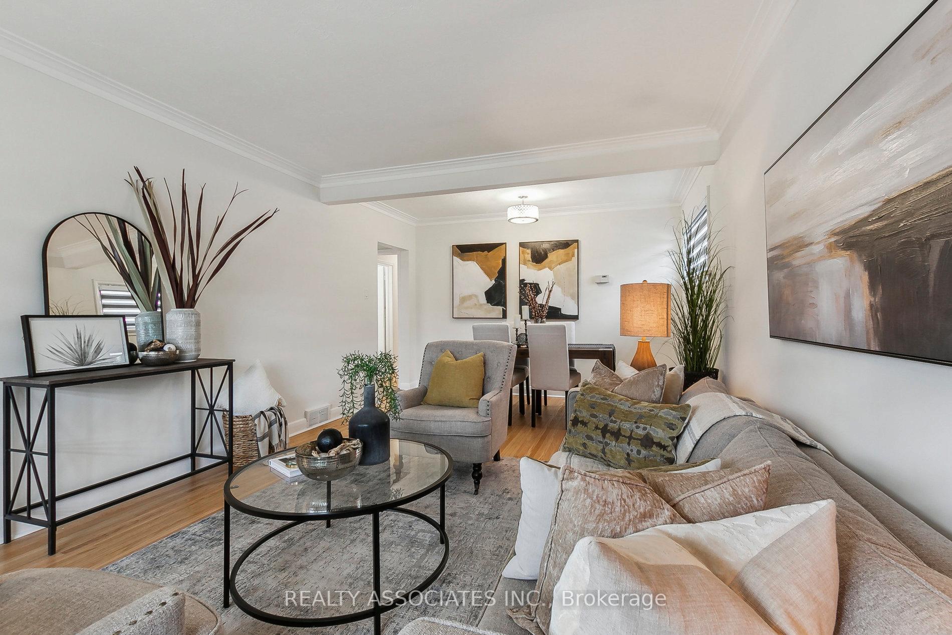 Photo 10 of 42 Fraserton Crescent, Scarborough, Bendale — HOMEH