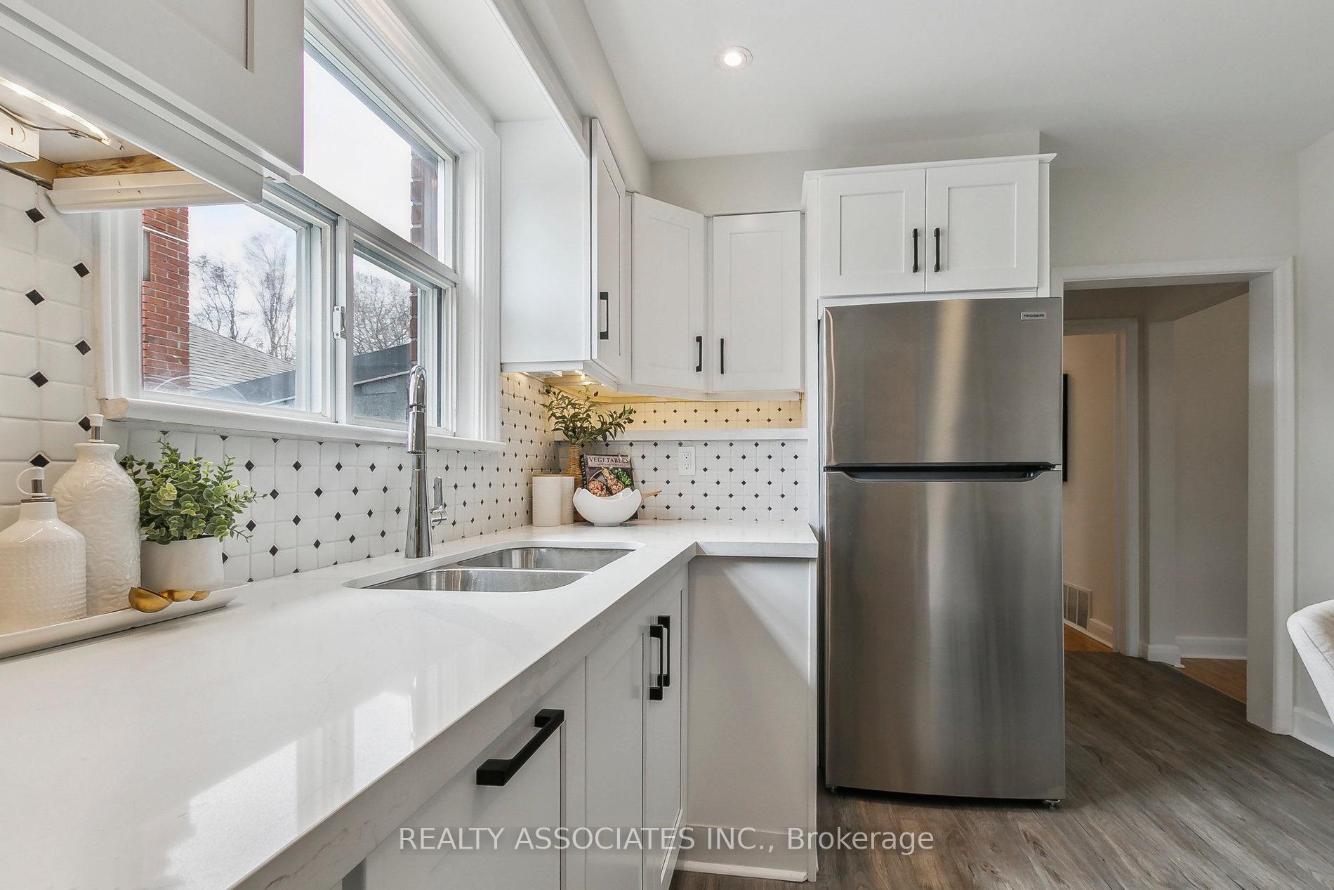 Photo 17 of 42 Fraserton Crescent, Scarborough, Bendale — HOMEH