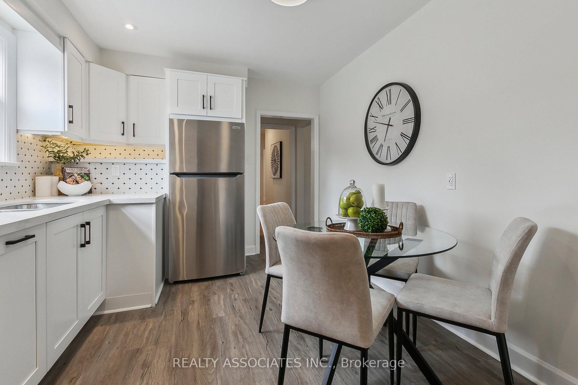 Photo 24 of 42 Fraserton Crescent, Scarborough, Bendale — HOMEH