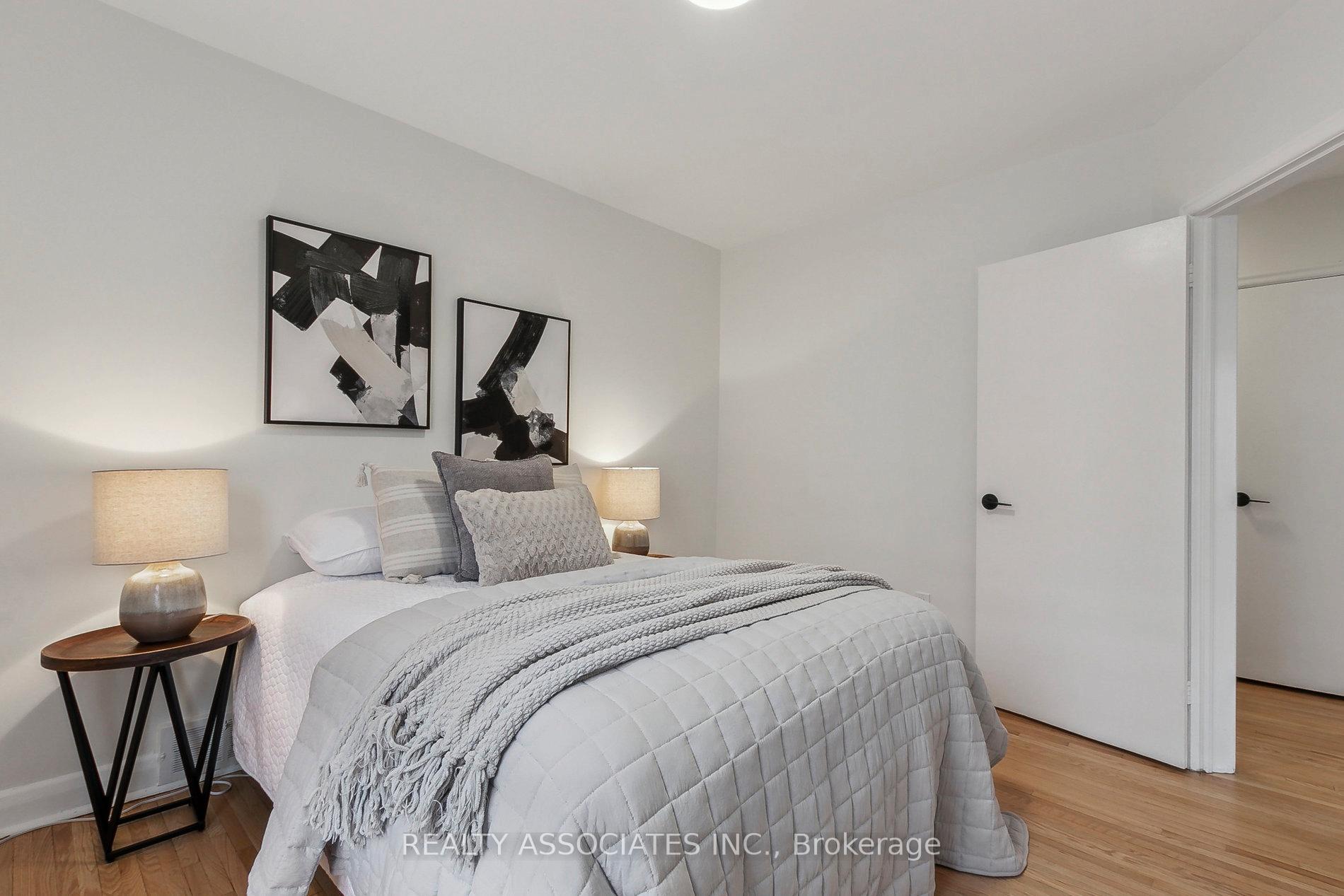 Photo 32 of 42 Fraserton Crescent, Scarborough, Bendale — HOMEH