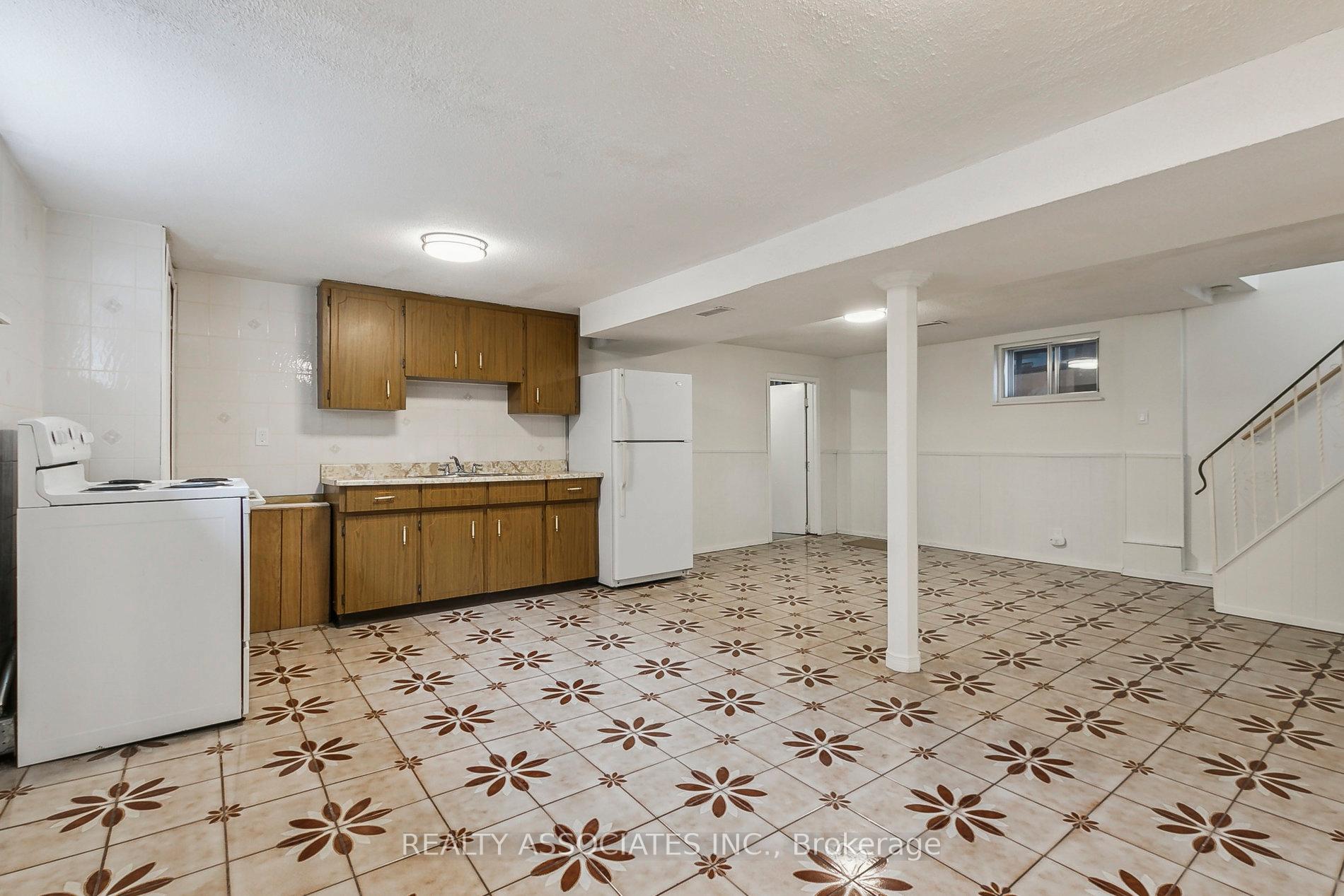 Photo 35 of 42 Fraserton Crescent, Scarborough, Bendale — HOMEH