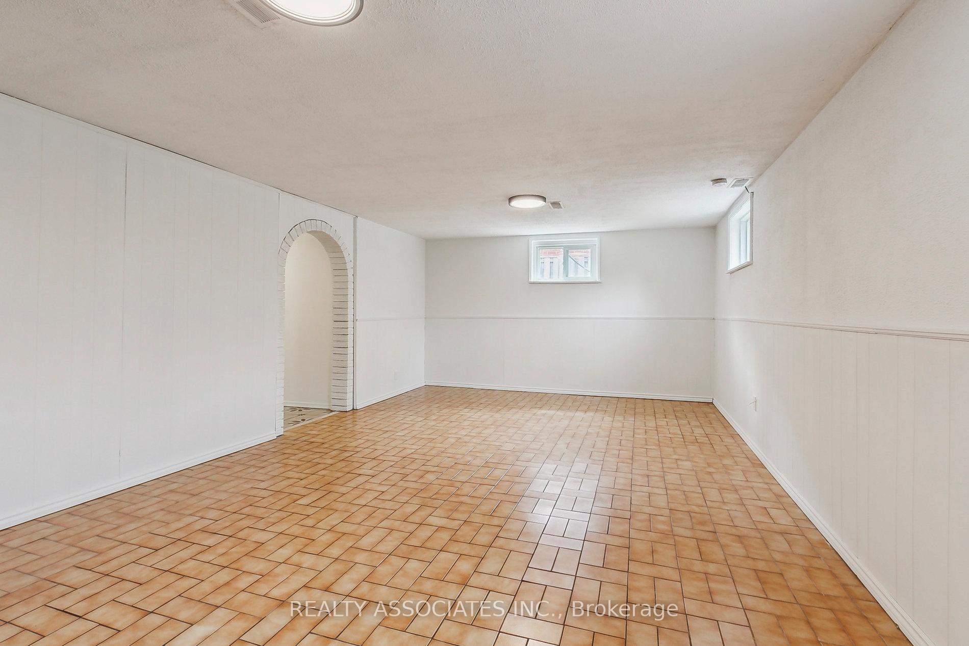 Photo 37 of 42 Fraserton Crescent, Scarborough, Bendale — HOMEH