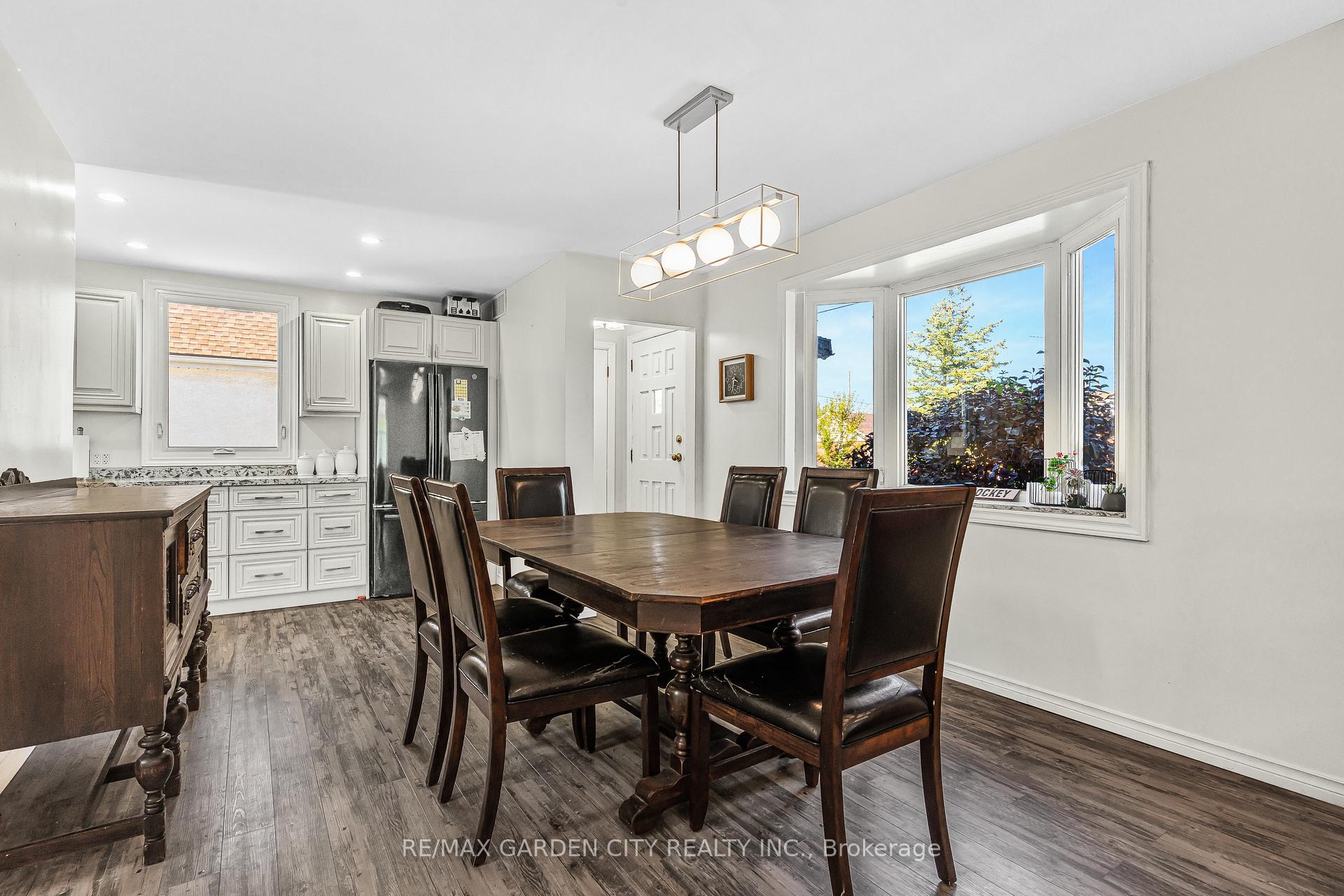 Photo 6 of 9 Foley Crescent, Thorold, Thorold Downtown — HOMEH