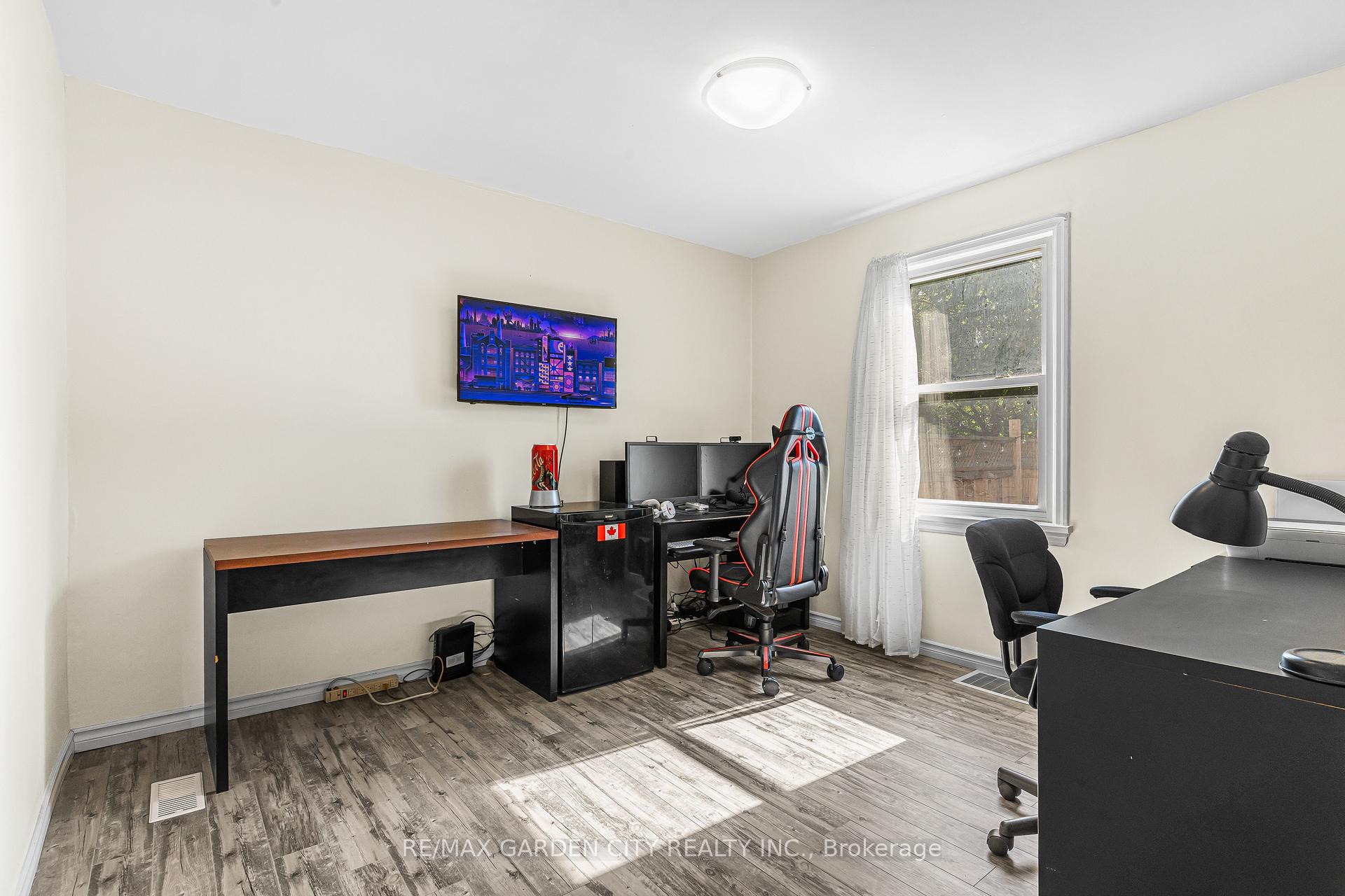 Photo 15 of 9 Foley Crescent, Thorold, Thorold Downtown — HOMEH