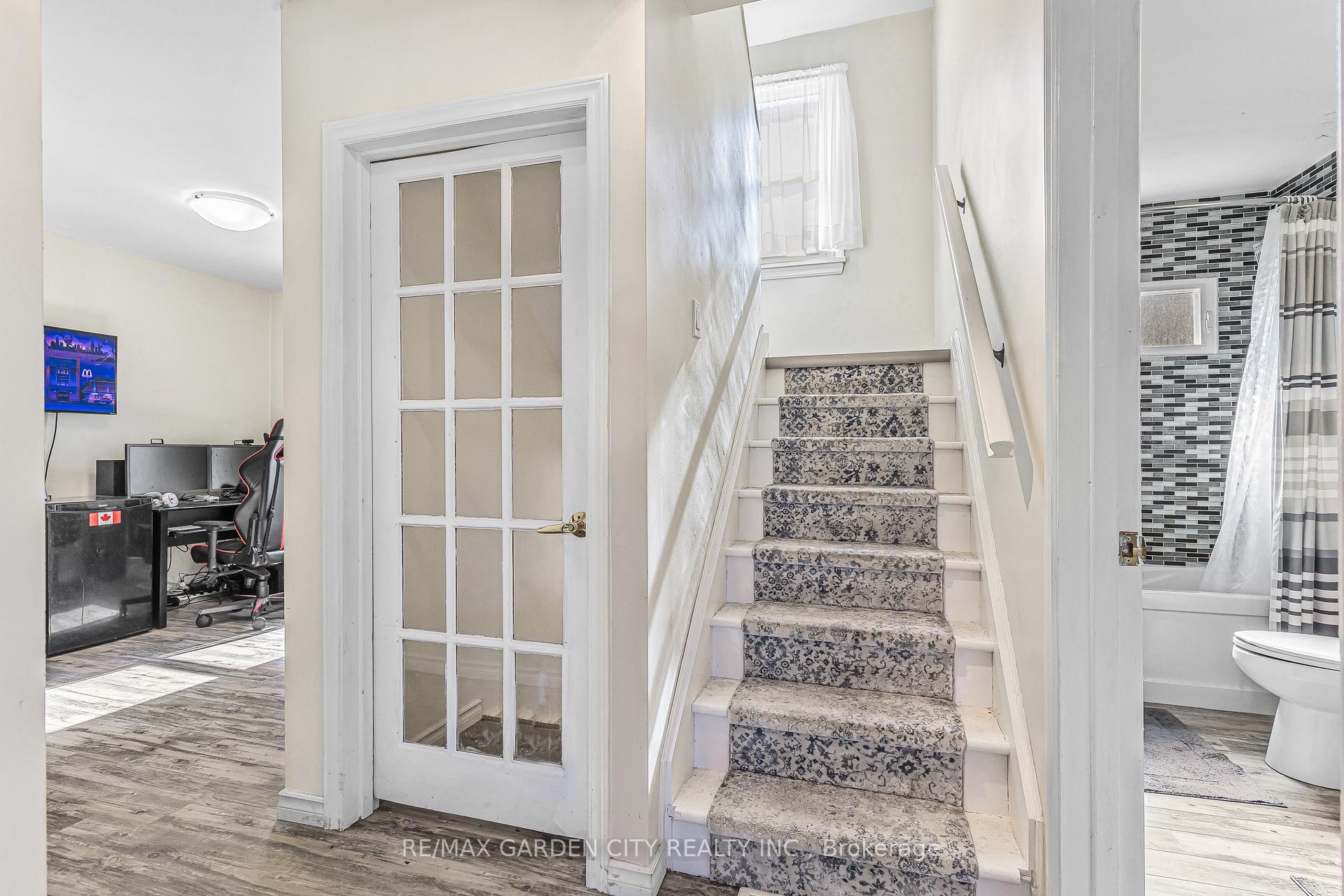 Photo 17 of 9 Foley Crescent, Thorold, Thorold Downtown — HOMEH