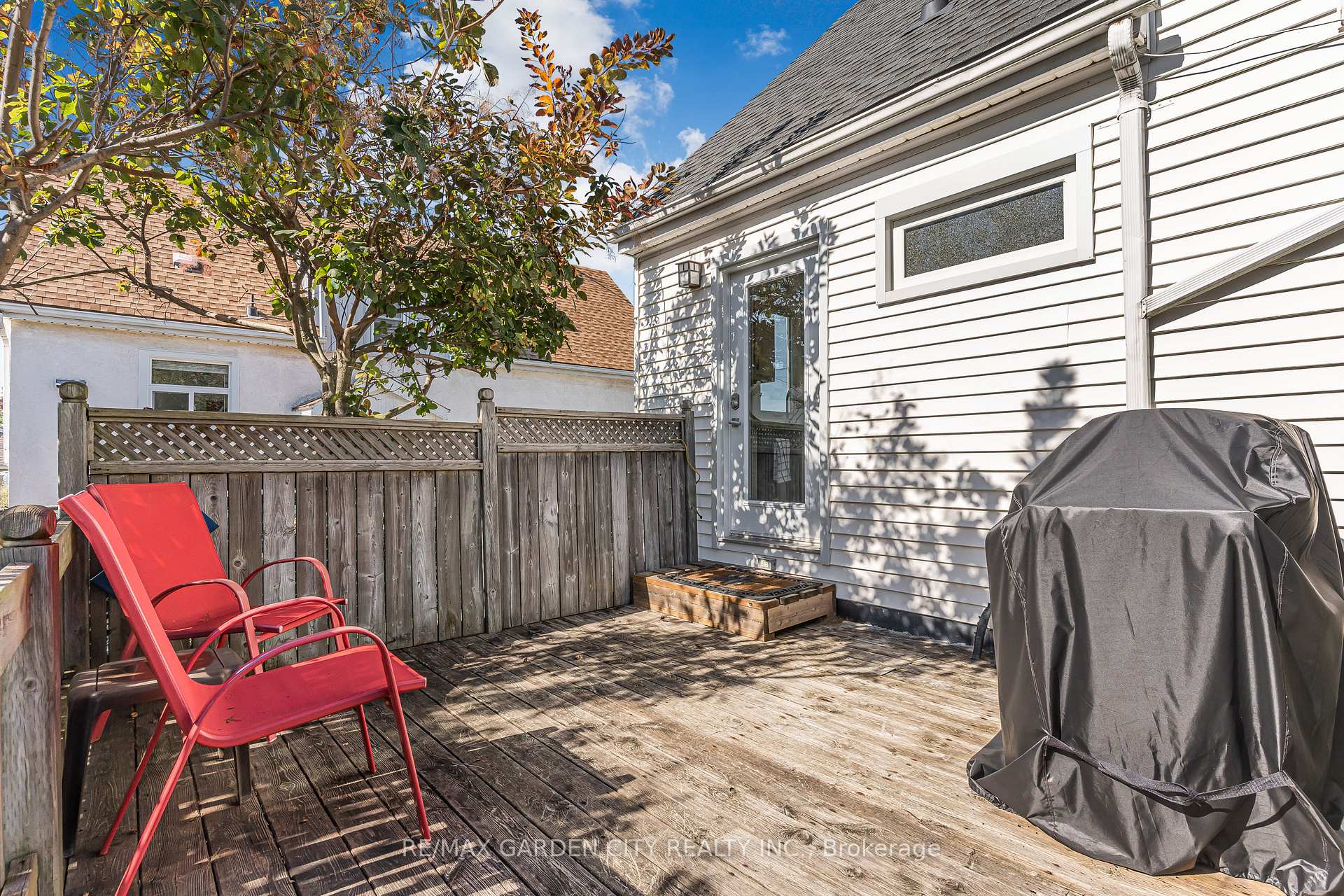 Photo 37 of 9 Foley Crescent, Thorold, Thorold Downtown — HOMEH
