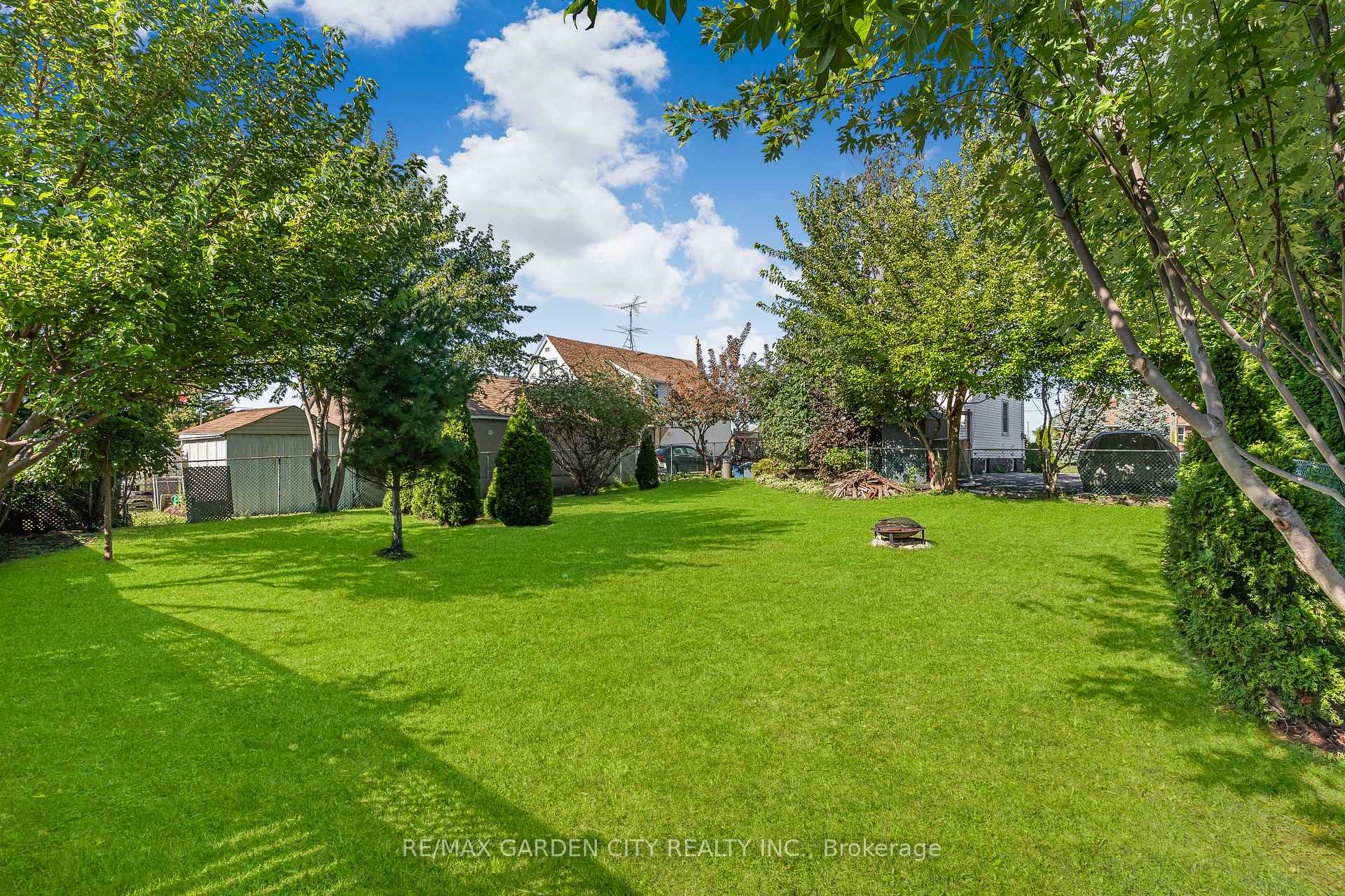 Photo 39 of 9 Foley Crescent, Thorold, Thorold Downtown — HOMEH