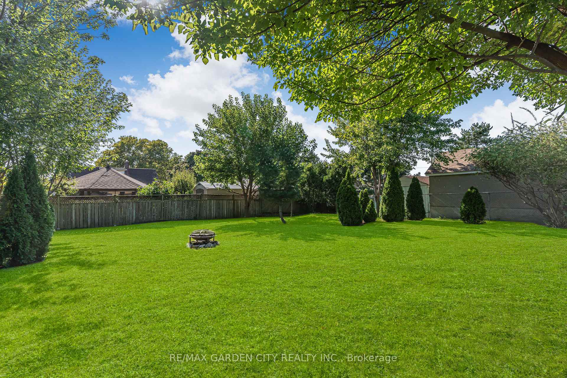 Photo 40 of 9 Foley Crescent, Thorold, Thorold Downtown — HOMEH