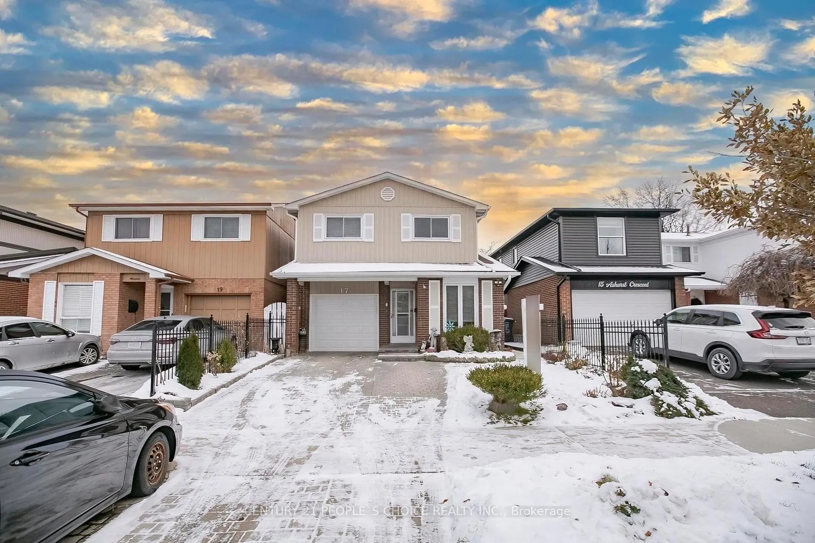 Photo 2 of 17 Ashurst Crescent, Brampton, Madoc — HOMEH