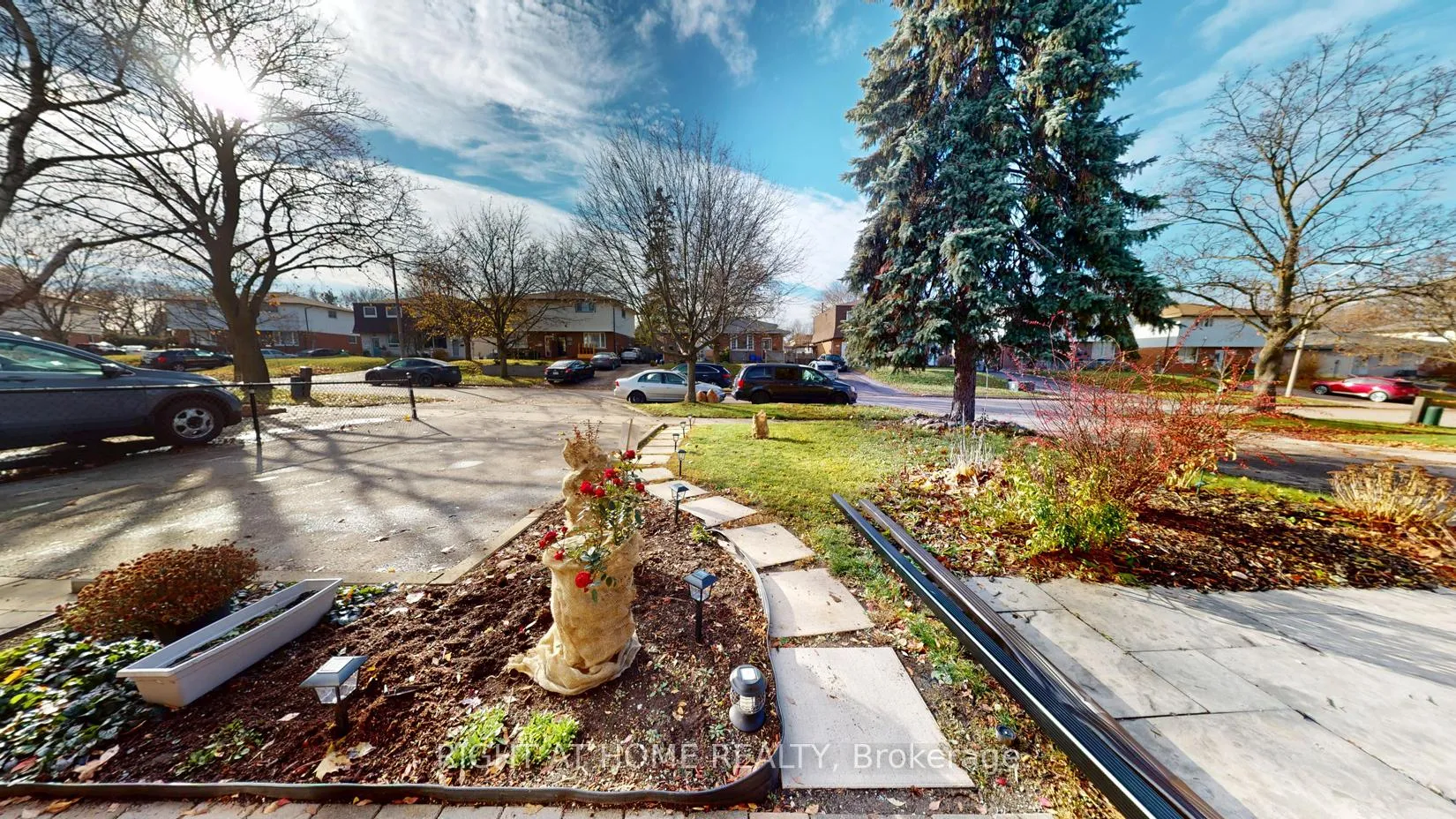 Photo 5 of 407 Maplewood Drive, Oshawa, O'Neill — HOMEH