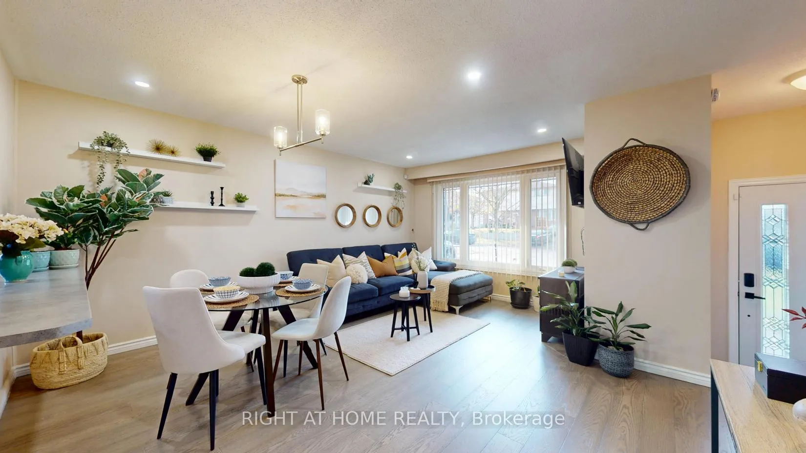 Photo 8 of 407 Maplewood Drive, Oshawa, O'Neill — HOMEH
