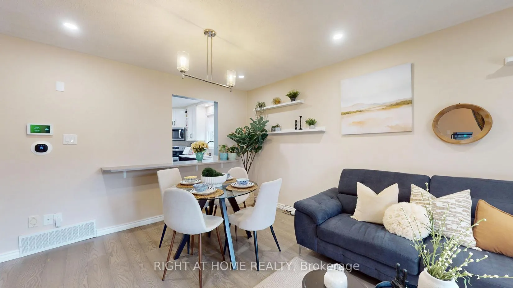 Photo 11 of 407 Maplewood Drive, Oshawa, O'Neill — HOMEH