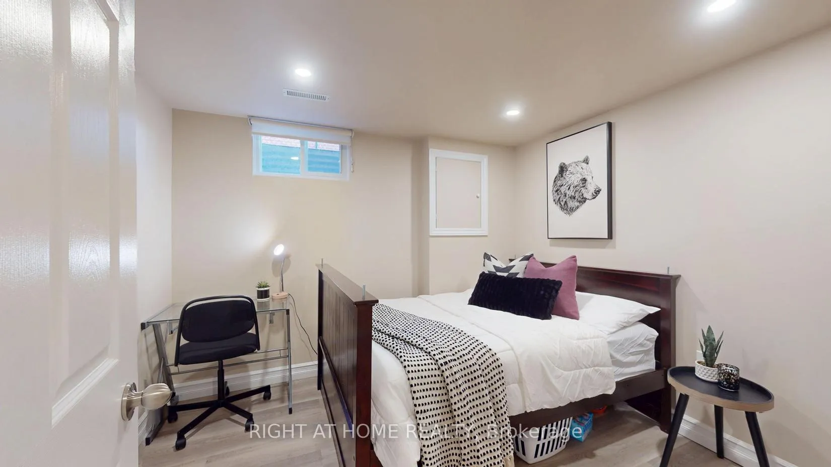 Photo 28 of 407 Maplewood Drive, Oshawa, O'Neill — HOMEH