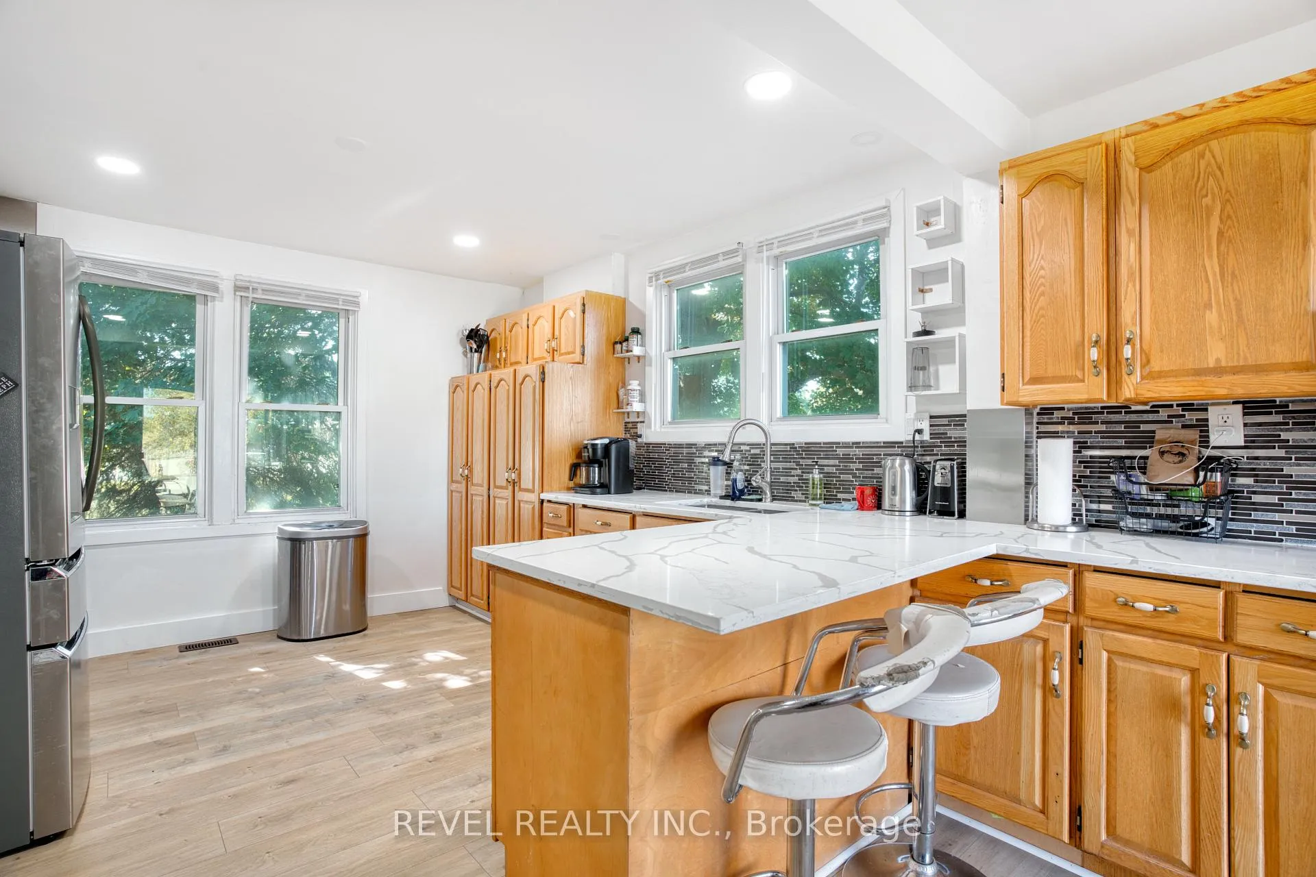 Photo 7 of 15330 Plover Mills Road, Middlesex Centre, Bryanston — HOMEH