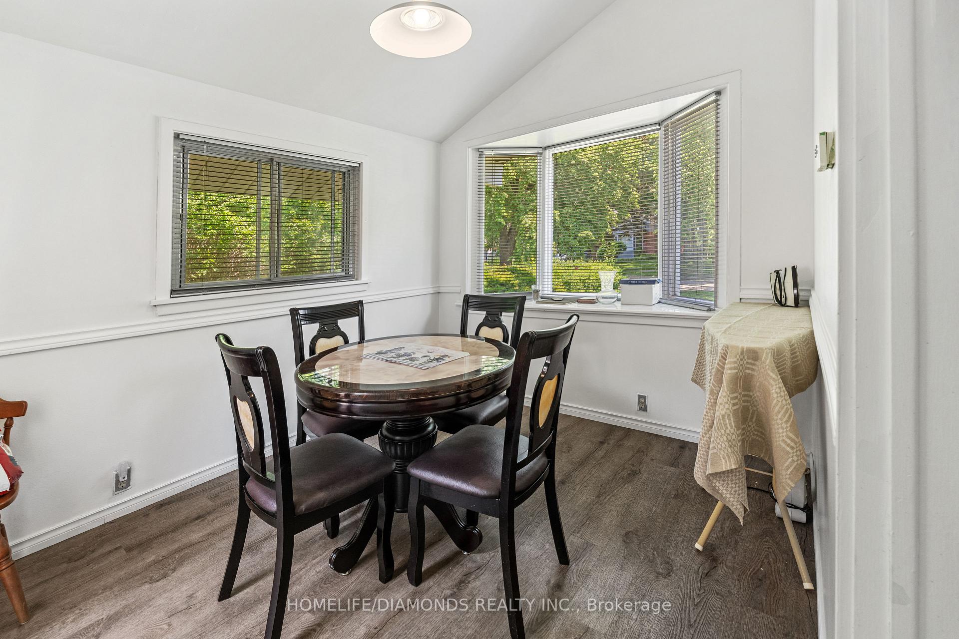 Photo 18 of 12 Munson Crescent, Scarborough, Bendale — HOMEH