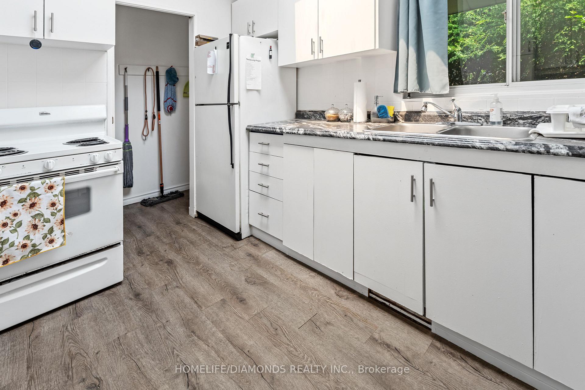 Photo 22 of 12 Munson Crescent, Scarborough, Bendale — HOMEH
