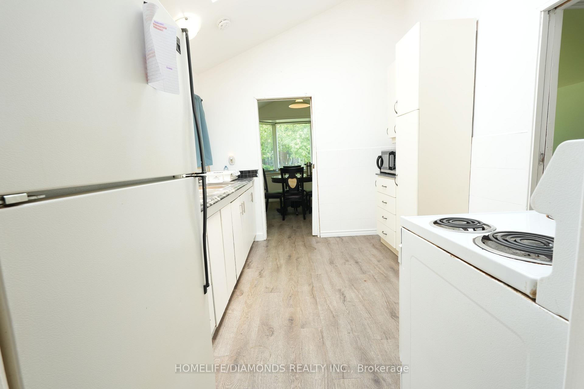Photo 23 of 12 Munson Crescent, Scarborough, Bendale — HOMEH