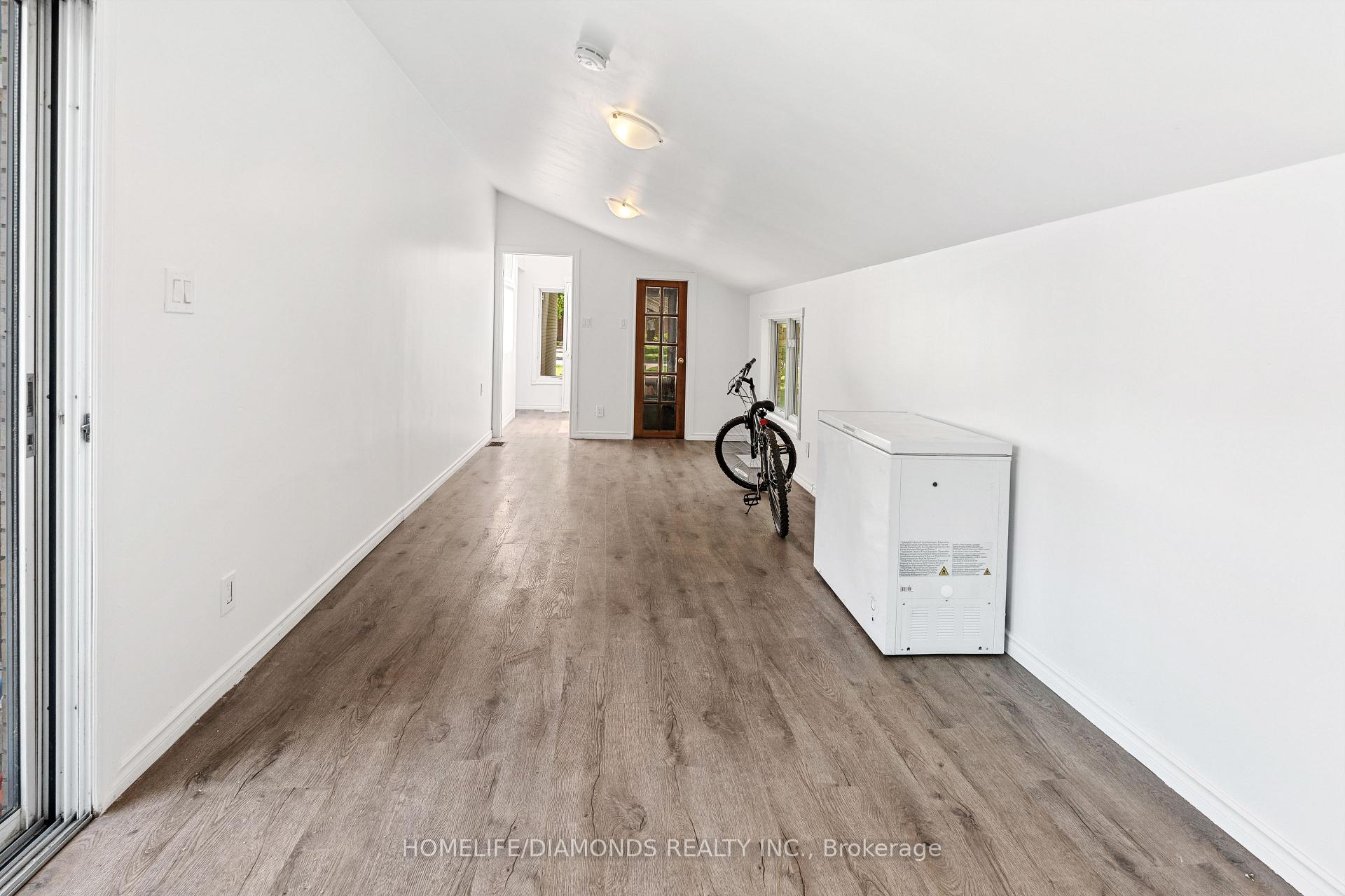 Photo 29 of 12 Munson Crescent, Scarborough, Bendale — HOMEH