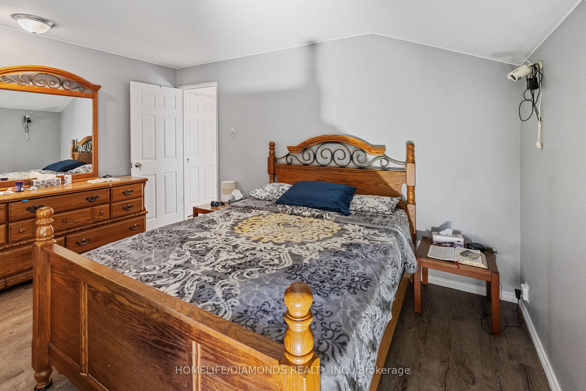 Photo 33 of 12 Munson Crescent, Scarborough, Bendale — HOMEH