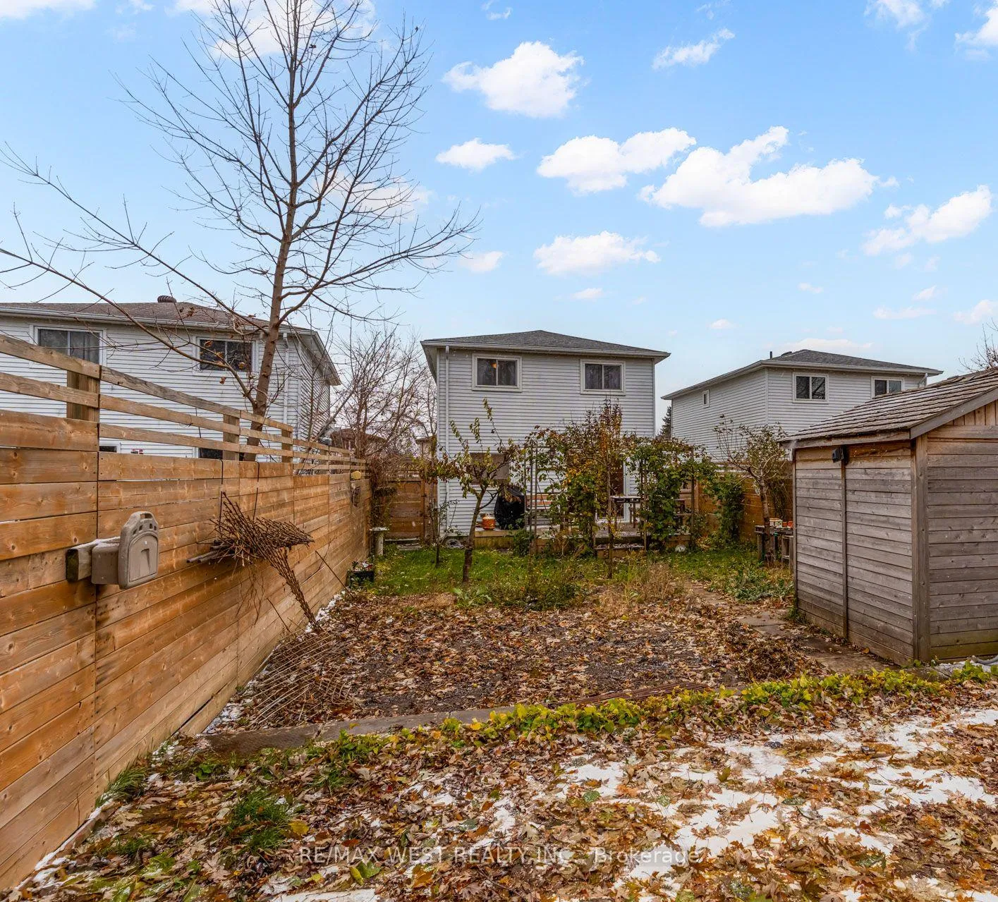 Photo 33 of 20 Corbett Drive, Barrie, Grove East — HOMEH